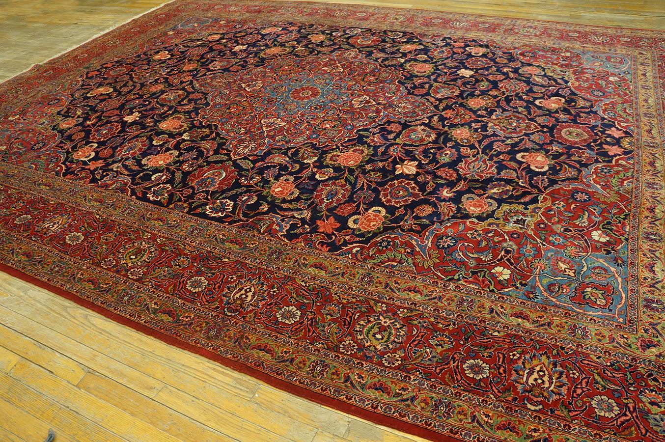 1930s Persian Kashan Carpet ( 10' 4'' x 14' - 315 x 425 cm ) For Sale 1