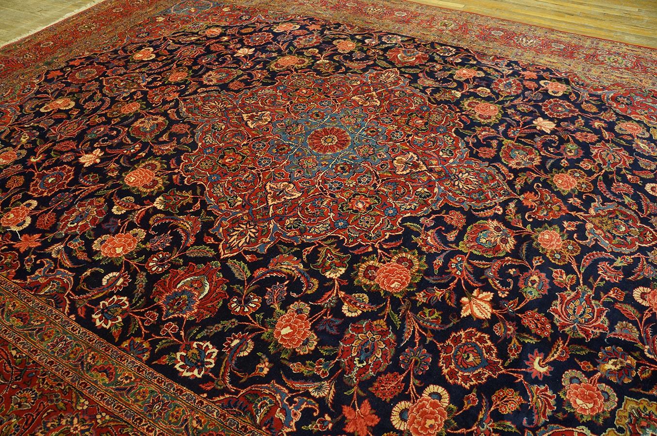 1930s Persian Kashan Carpet ( 10' 4'' x 14' - 315 x 425 cm ) For Sale 2