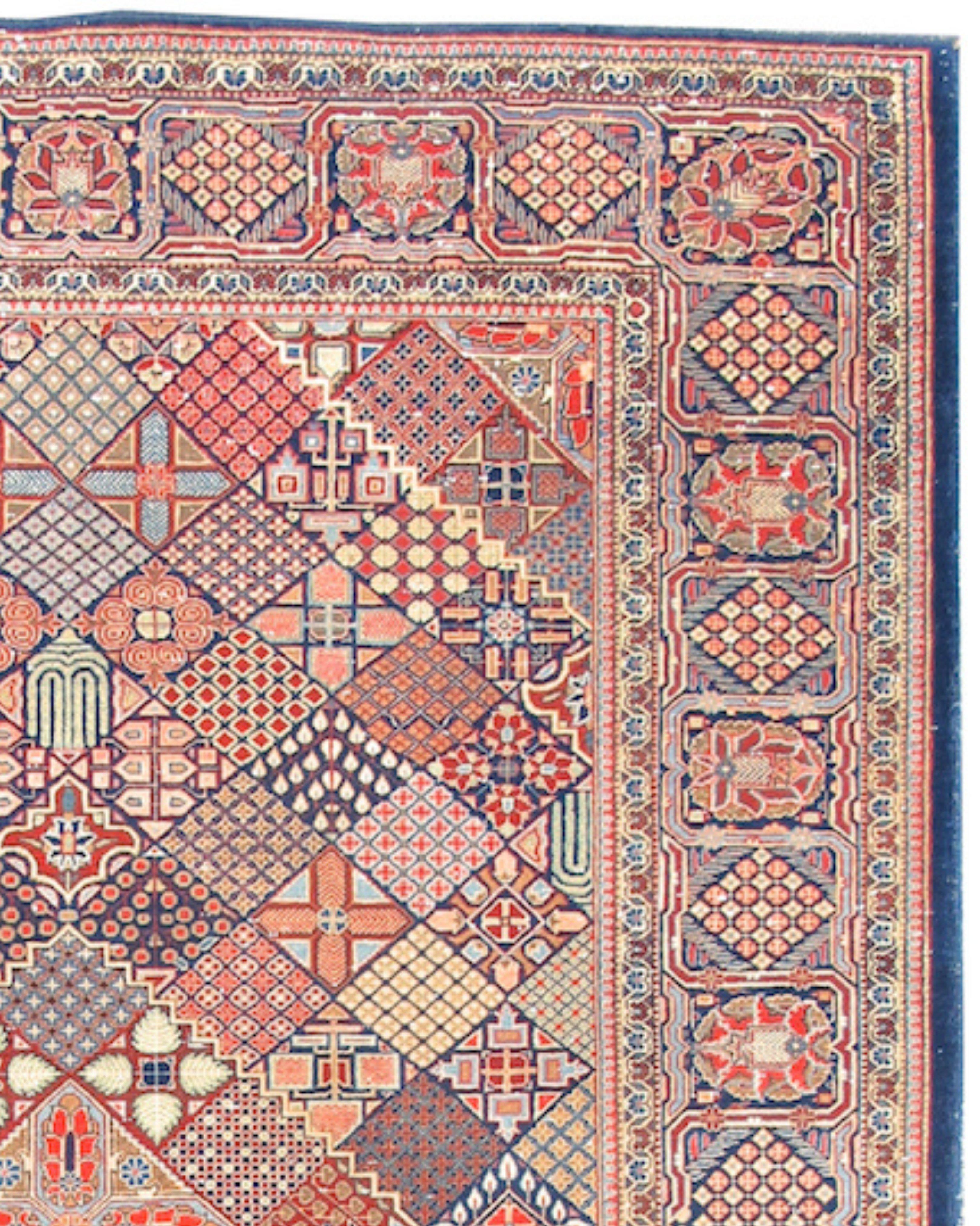 Wool Antique Persian Kashan Rug, 20th Century For Sale