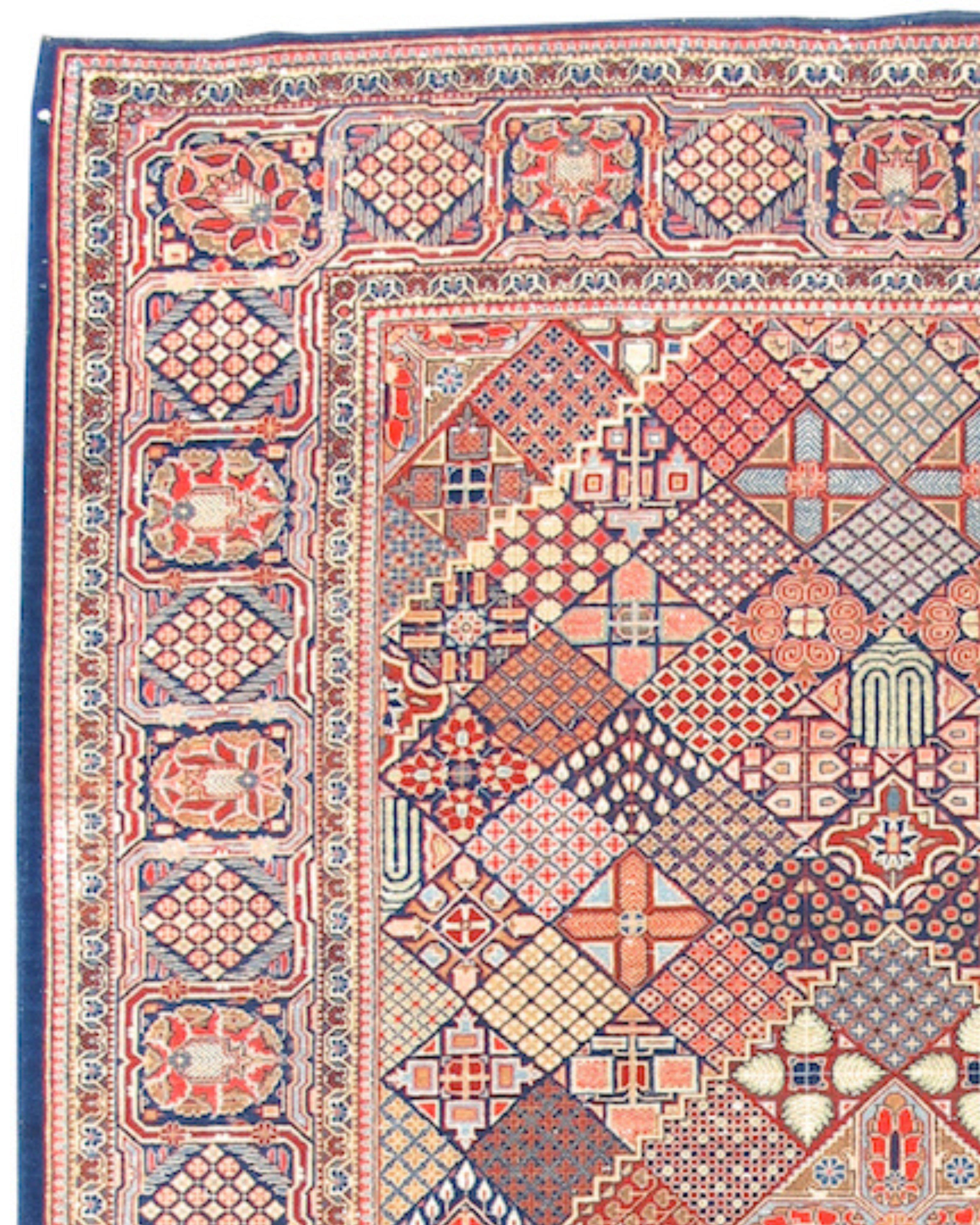 Antique Persian Kashan Rug, 20th Century For Sale 1