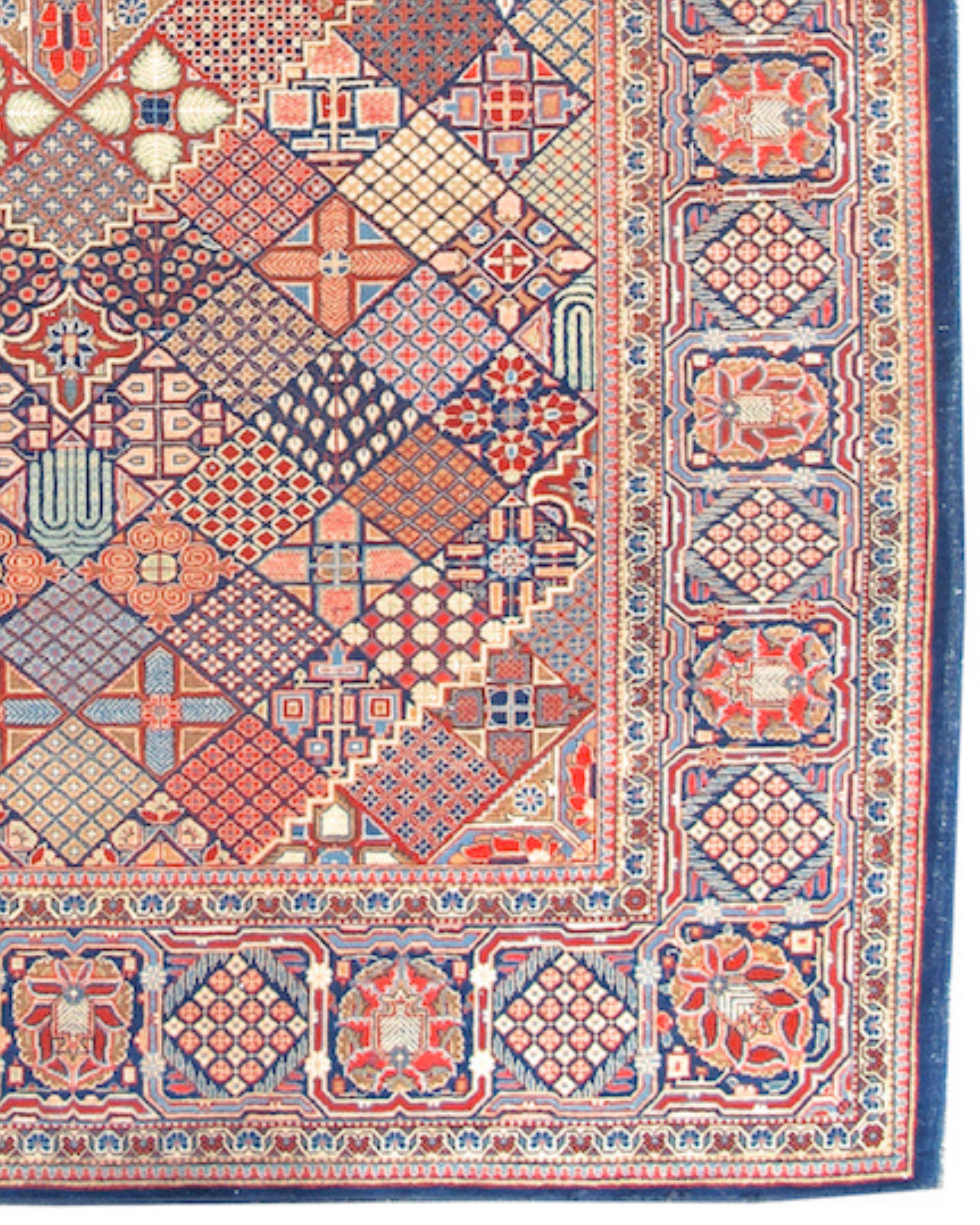 Antique Persian Kashan Rug, 20th Century For Sale 3