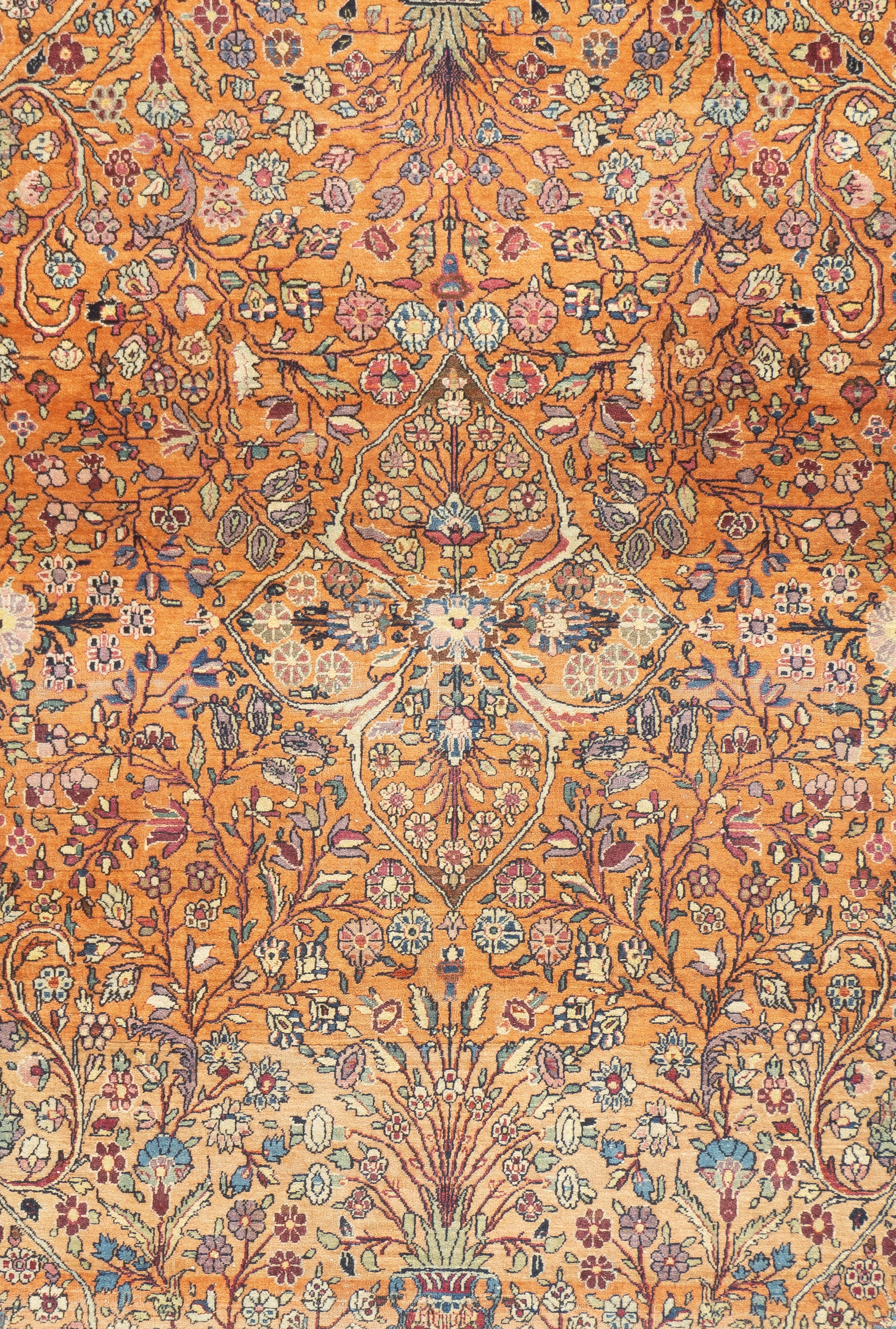 Antiker persischer Kashan-Teppich 4'6'' x 6'9'' (Persisch) im Angebot