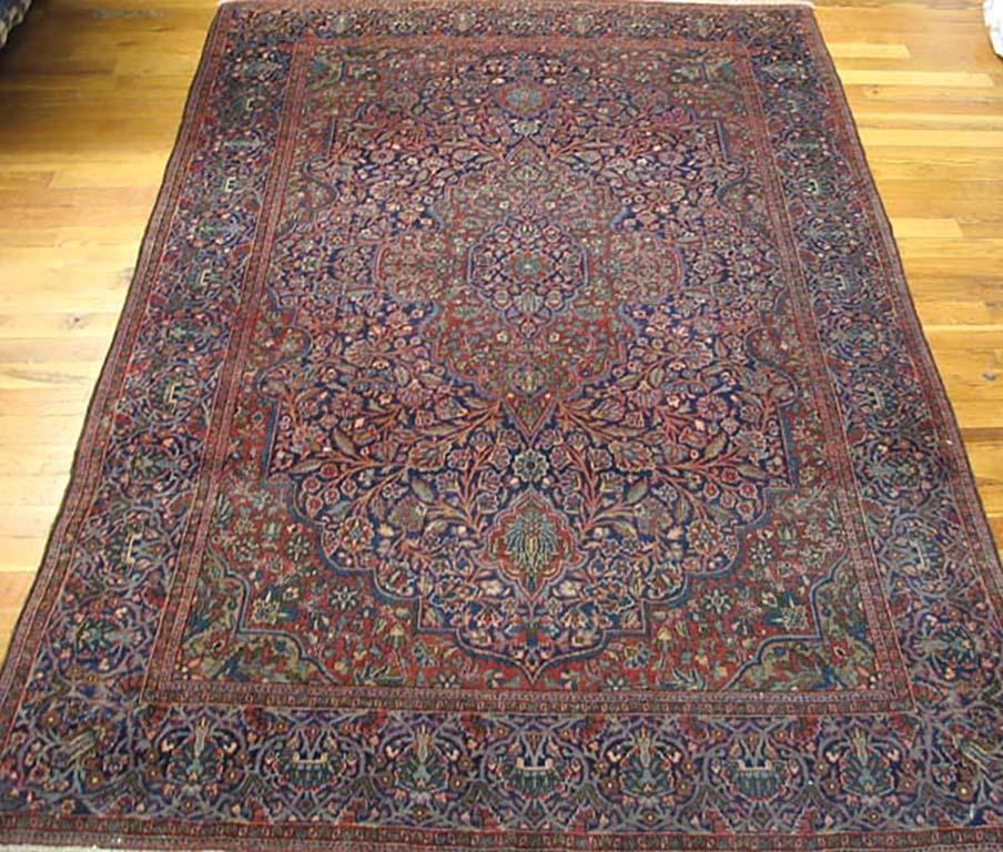 Antique Persian Kashan rug. Size: 6'6