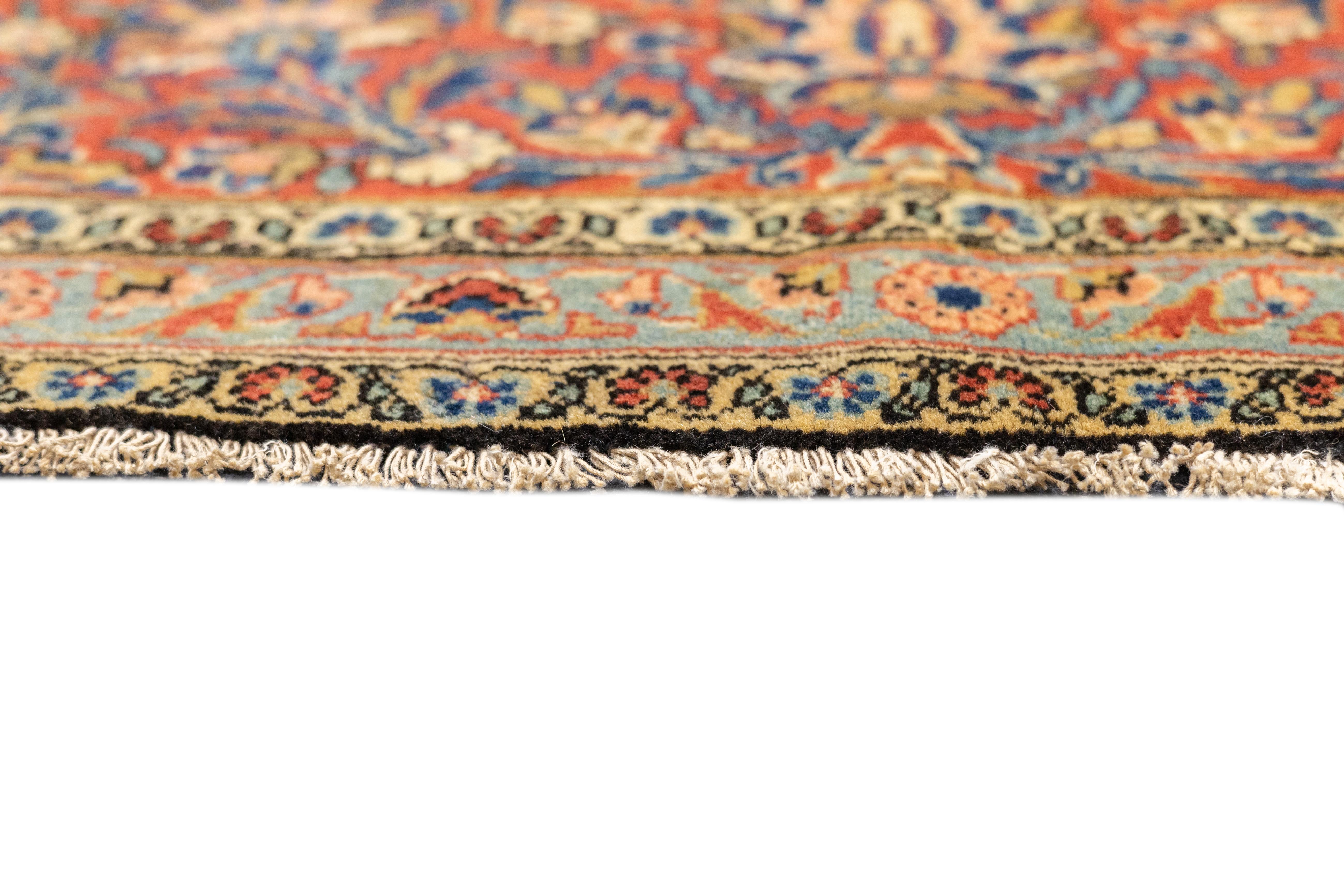 Antiker persischer Kashan-Teppich 8'5'' x 11'4'' im Zustand „Gut“ im Angebot in New York, NY