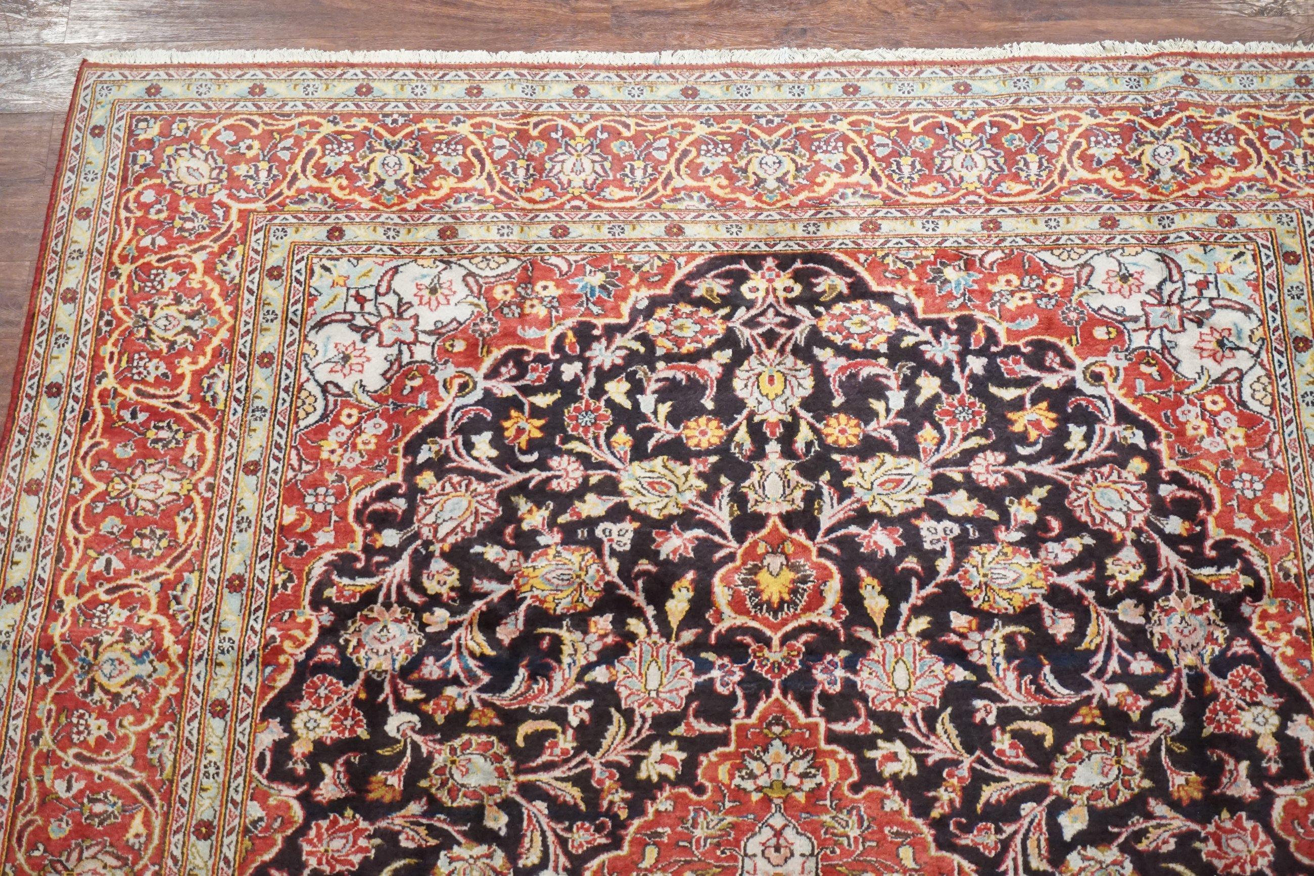 Antiker persischer Kashan-Teppich, um 1940 (Handgeknüpft) im Angebot