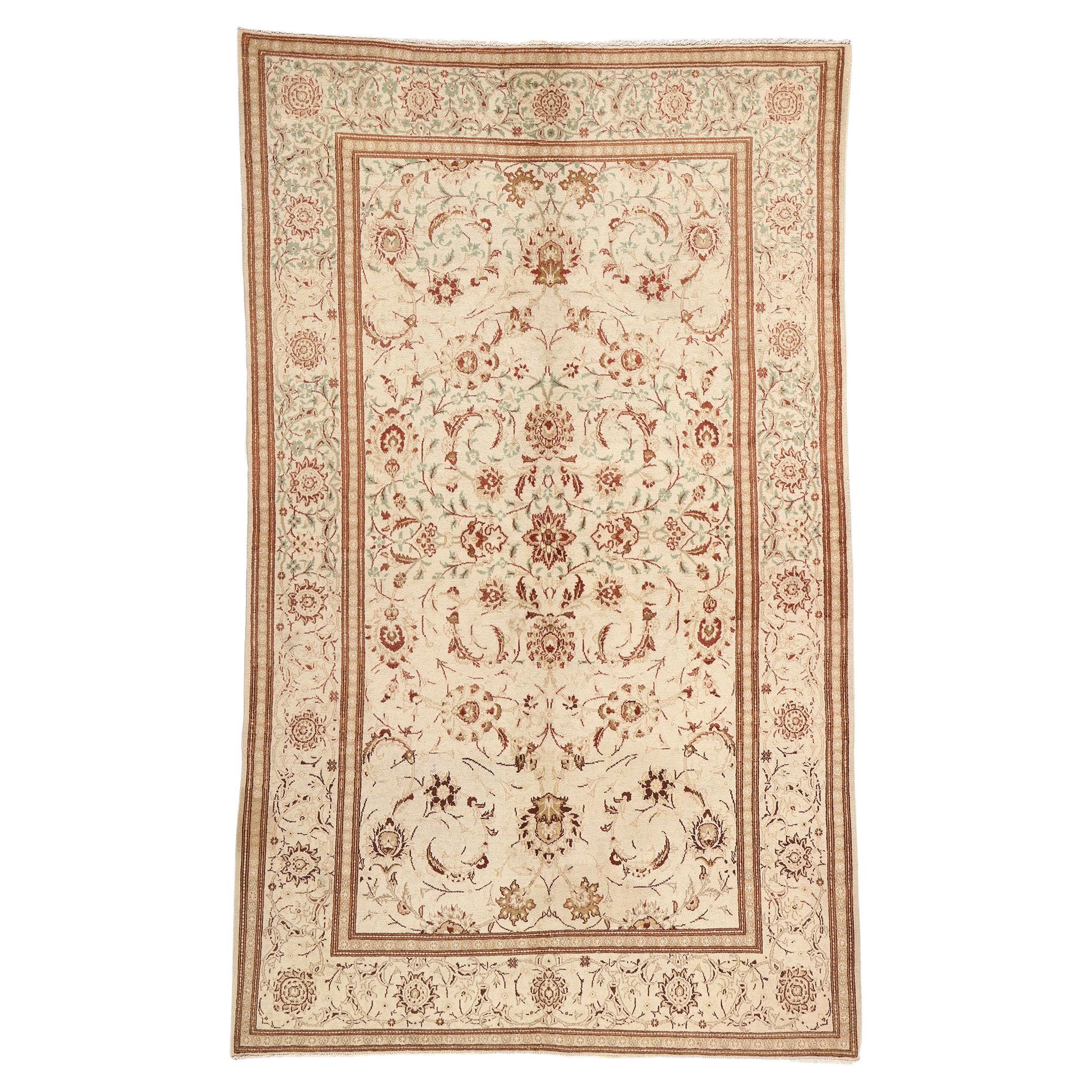 Antiker persischer Kashan-Teppich, klassische Eleganz trifft auf traditionelle Sensibilität