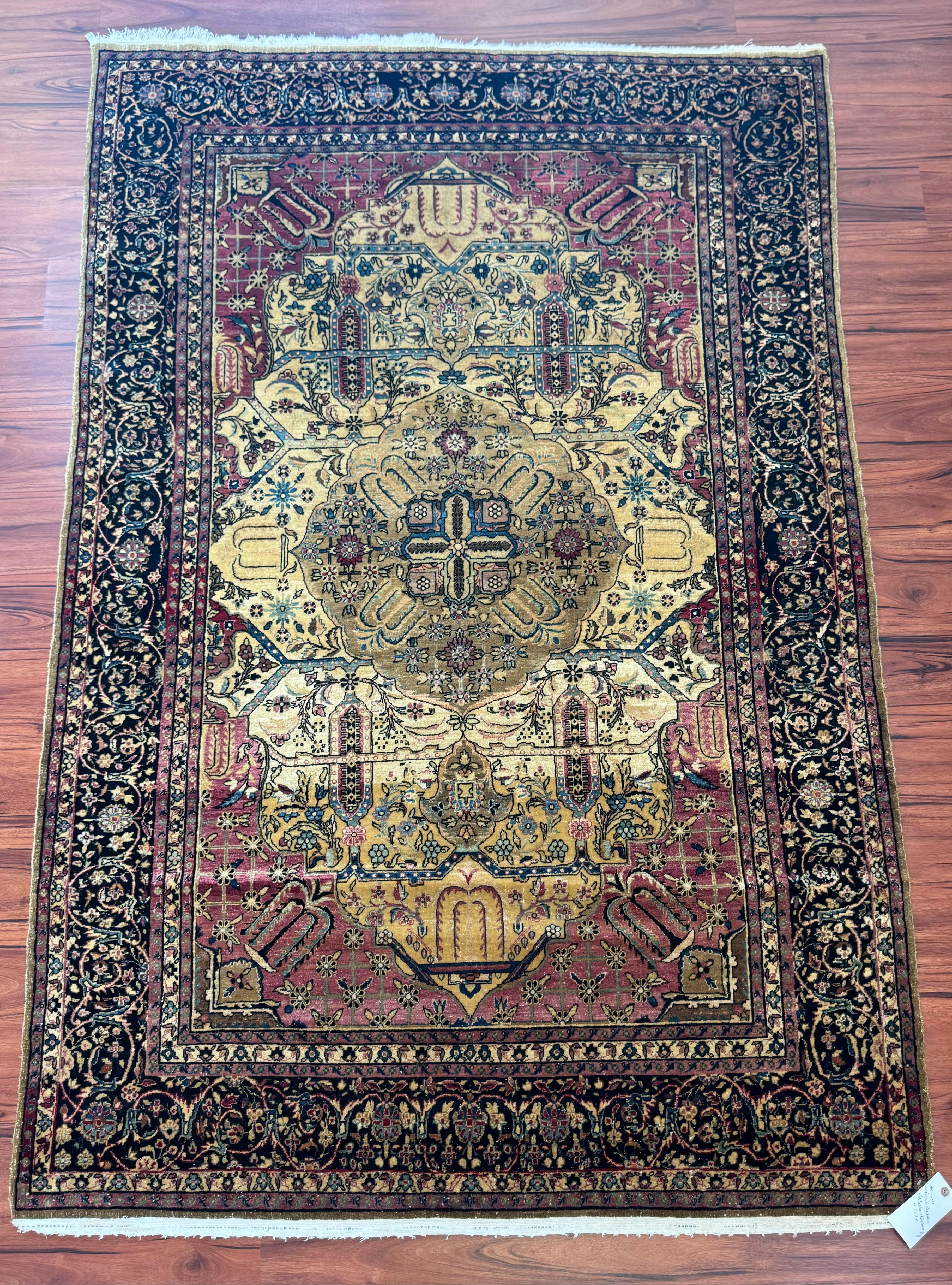 Antique Persian Kashan Rug For Sale 12