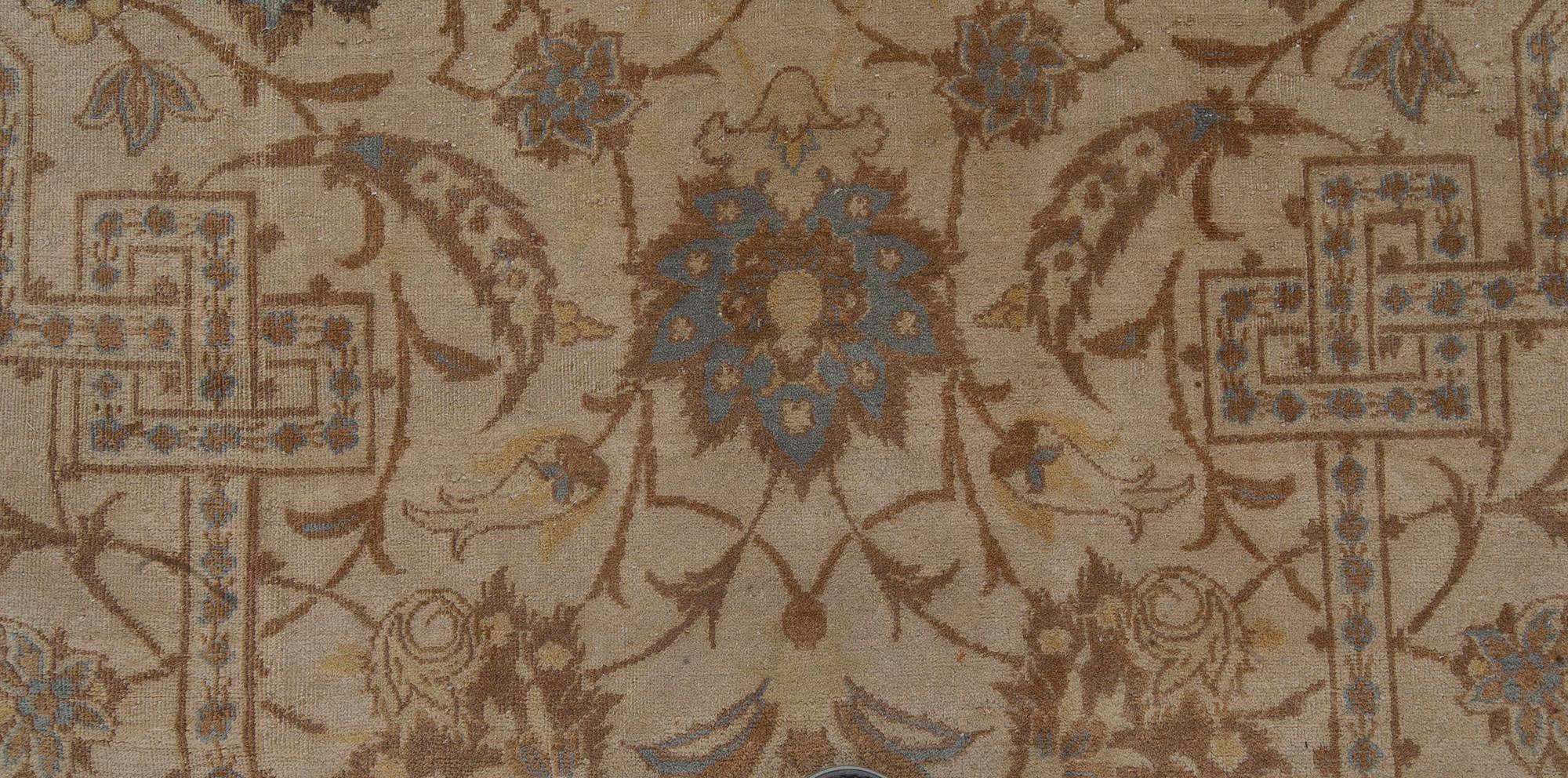 Antique Persian Kashan botanic rug
Size: 13'0