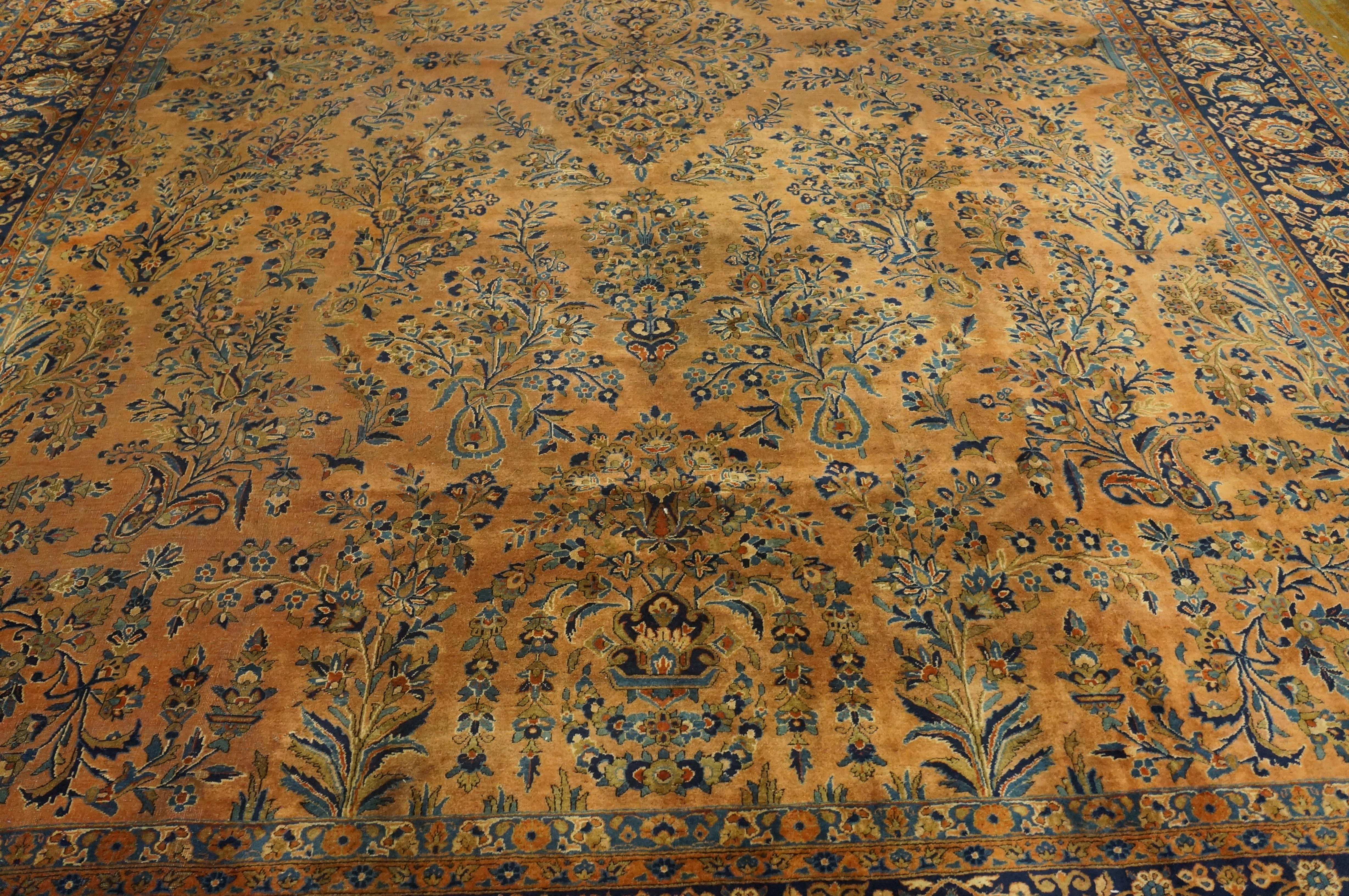 Antique Persian Kashan Rug In Good Condition In New York, NY