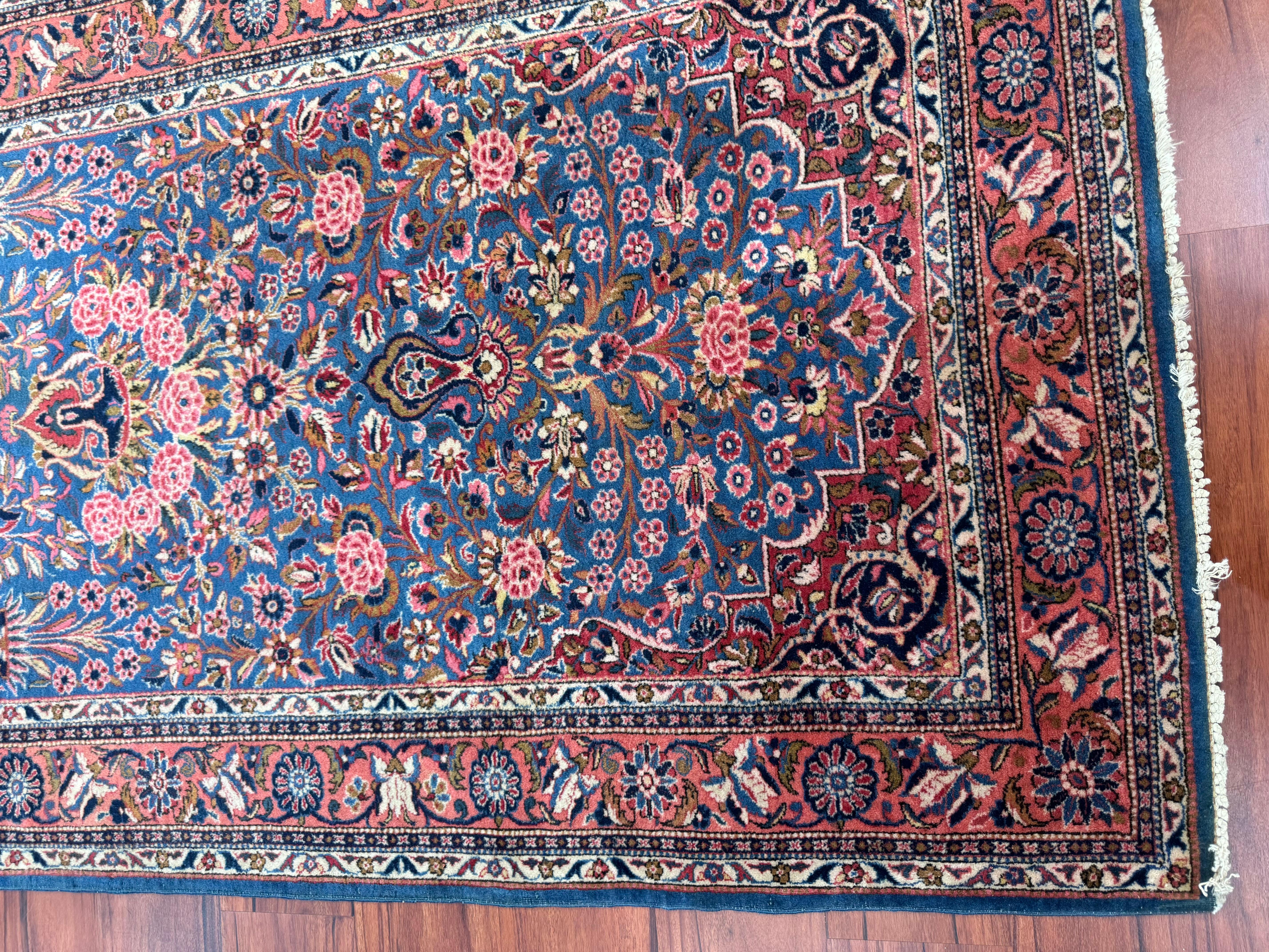 Wool Antique Persian Kashan Rug  For Sale