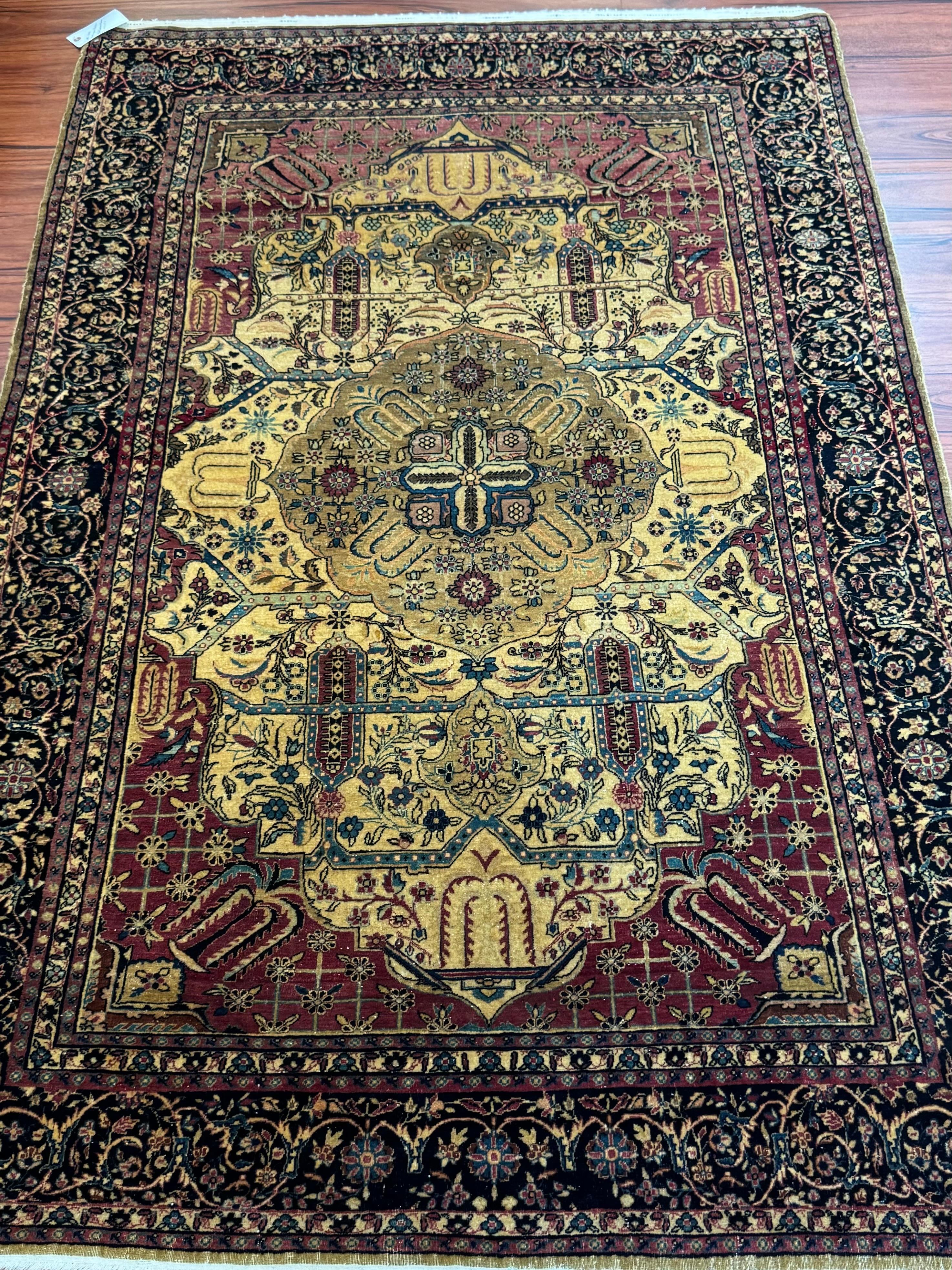 Antique Persian Kashan Rug For Sale 1
