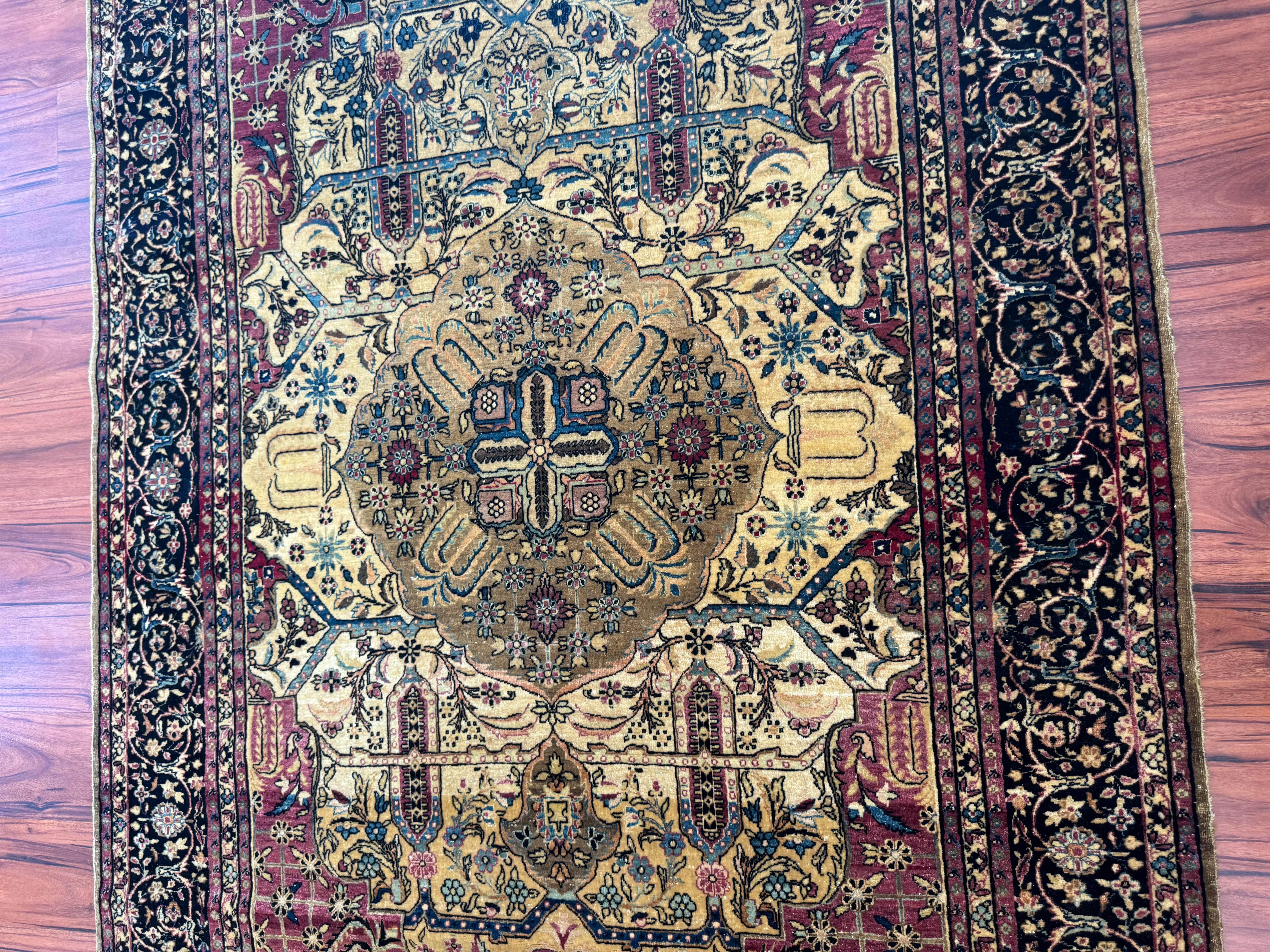 Antique Persian Kashan Rug For Sale 2