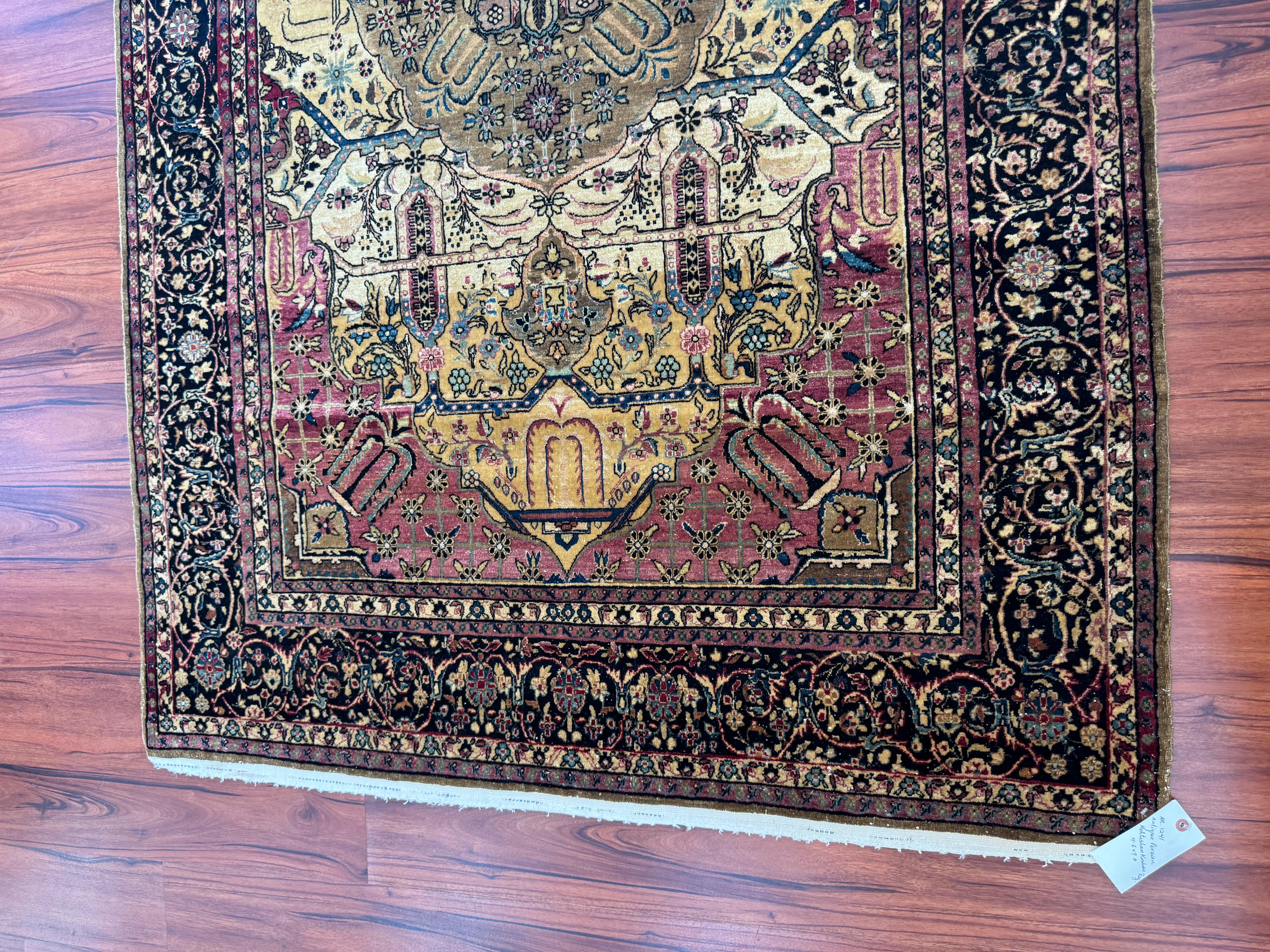 Antique Persian Kashan Rug For Sale 3