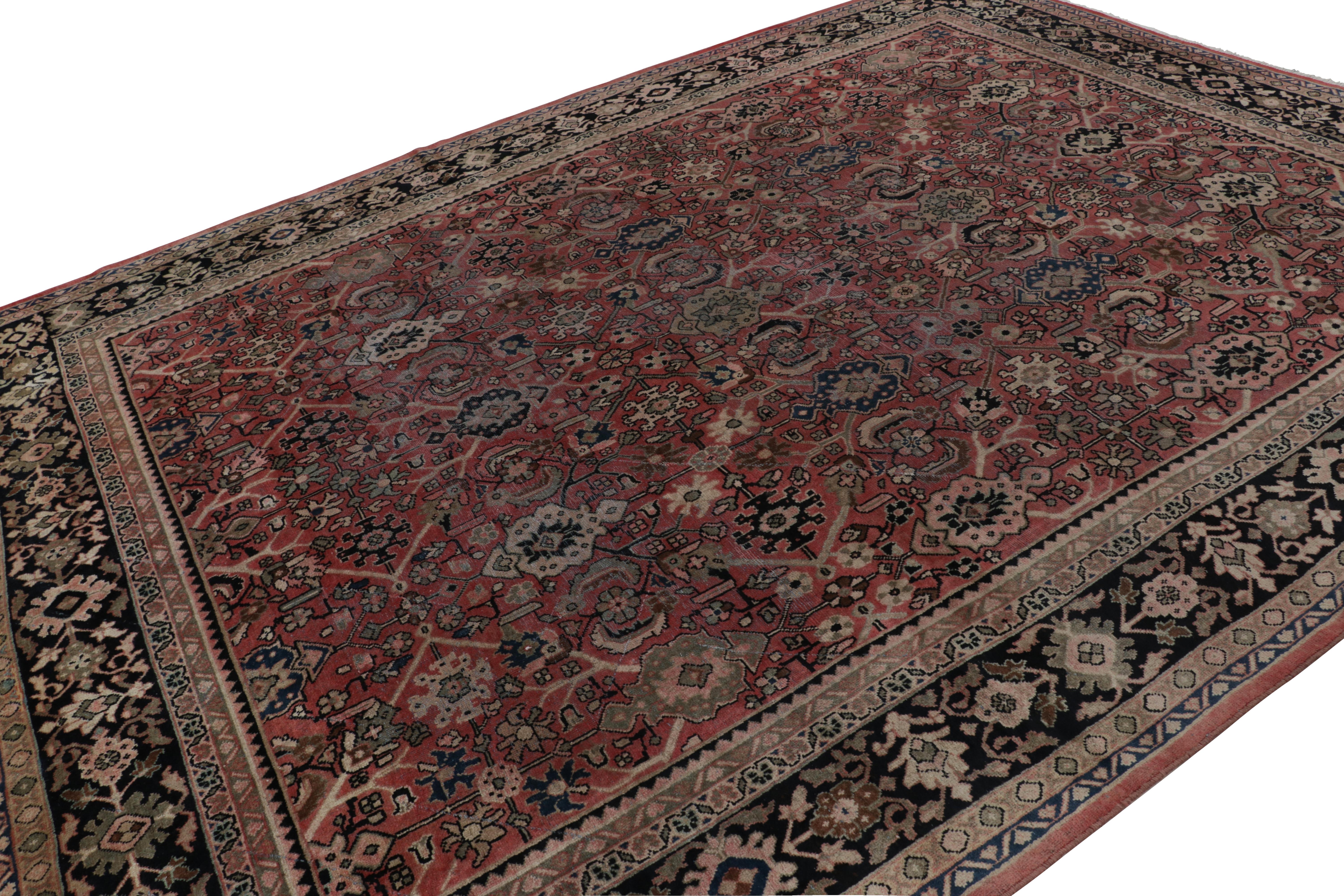 Antiker persischer Kashan Teppich in Burgund mit floralen Mustern, von Rug & Kilim (Handgeknüpft) im Angebot