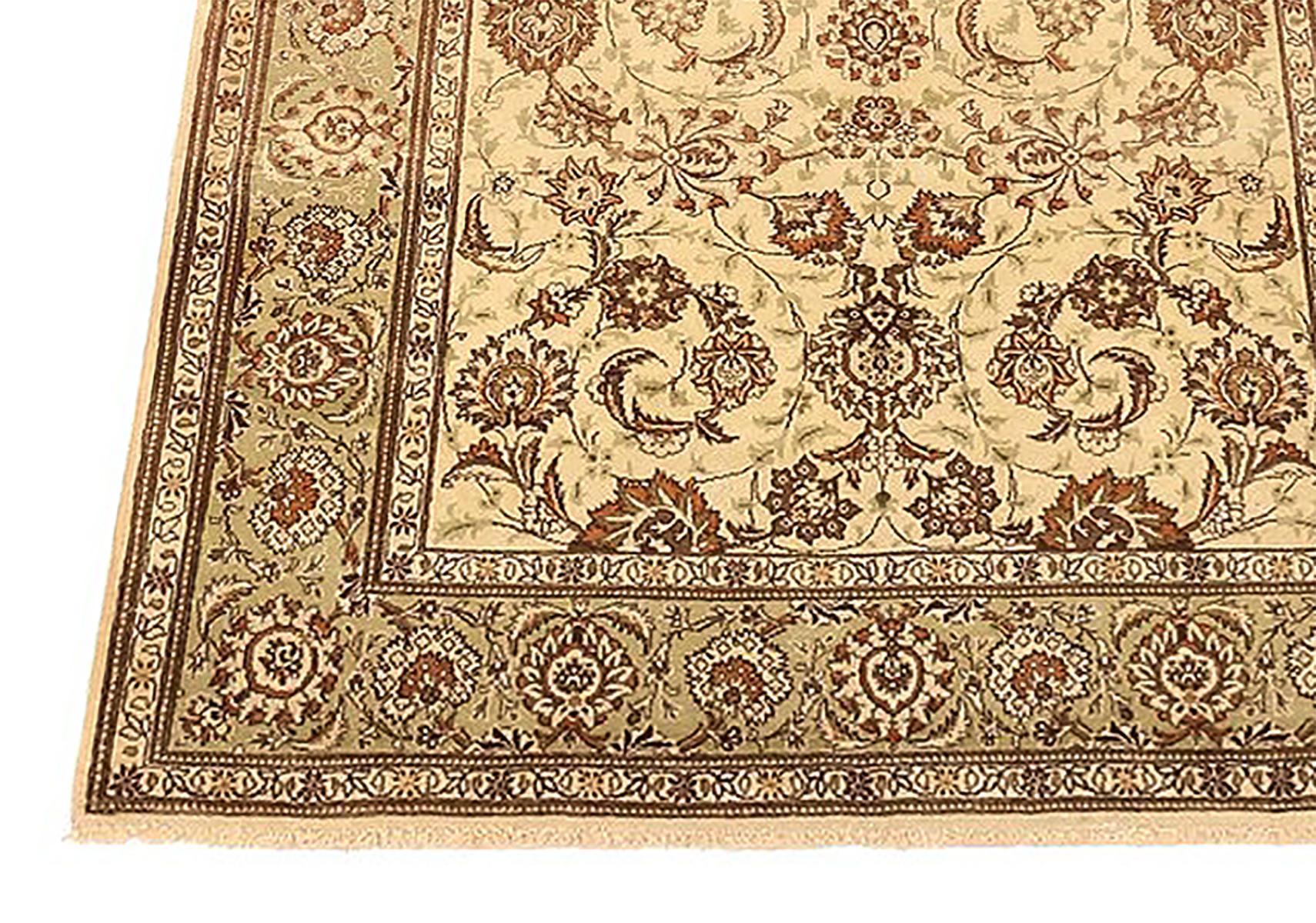 Antique Persian Kashan Rug with Brown and White Floral Details Over Ivory Field In Excellent Condition For Sale In Dallas, TX