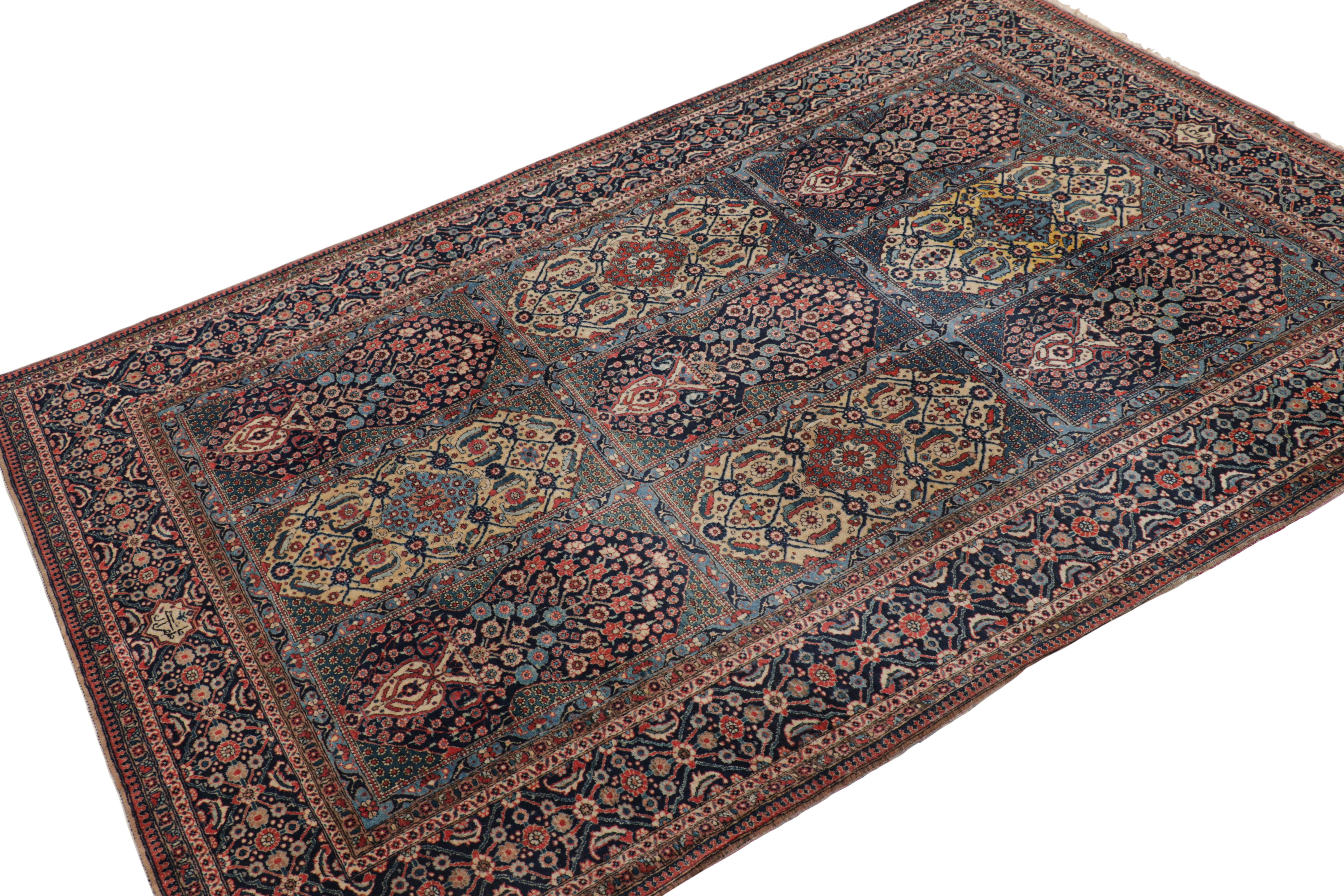 Antiker persischer Kashan-Teppich mit floralen und geometrischen Medaillons, von Rug & Kilim (Handgeknüpft) im Angebot