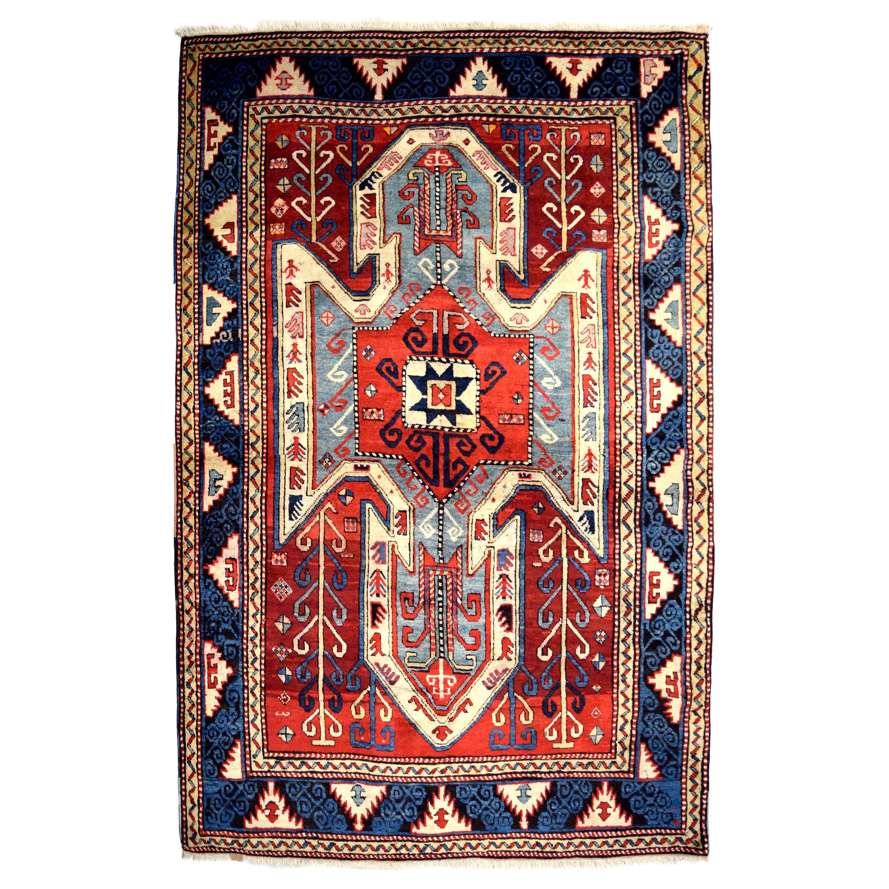 Antiker kaukasischer Teppich aus den 1880er Jahren, rot, blau und cremefarben, 5' x 7'