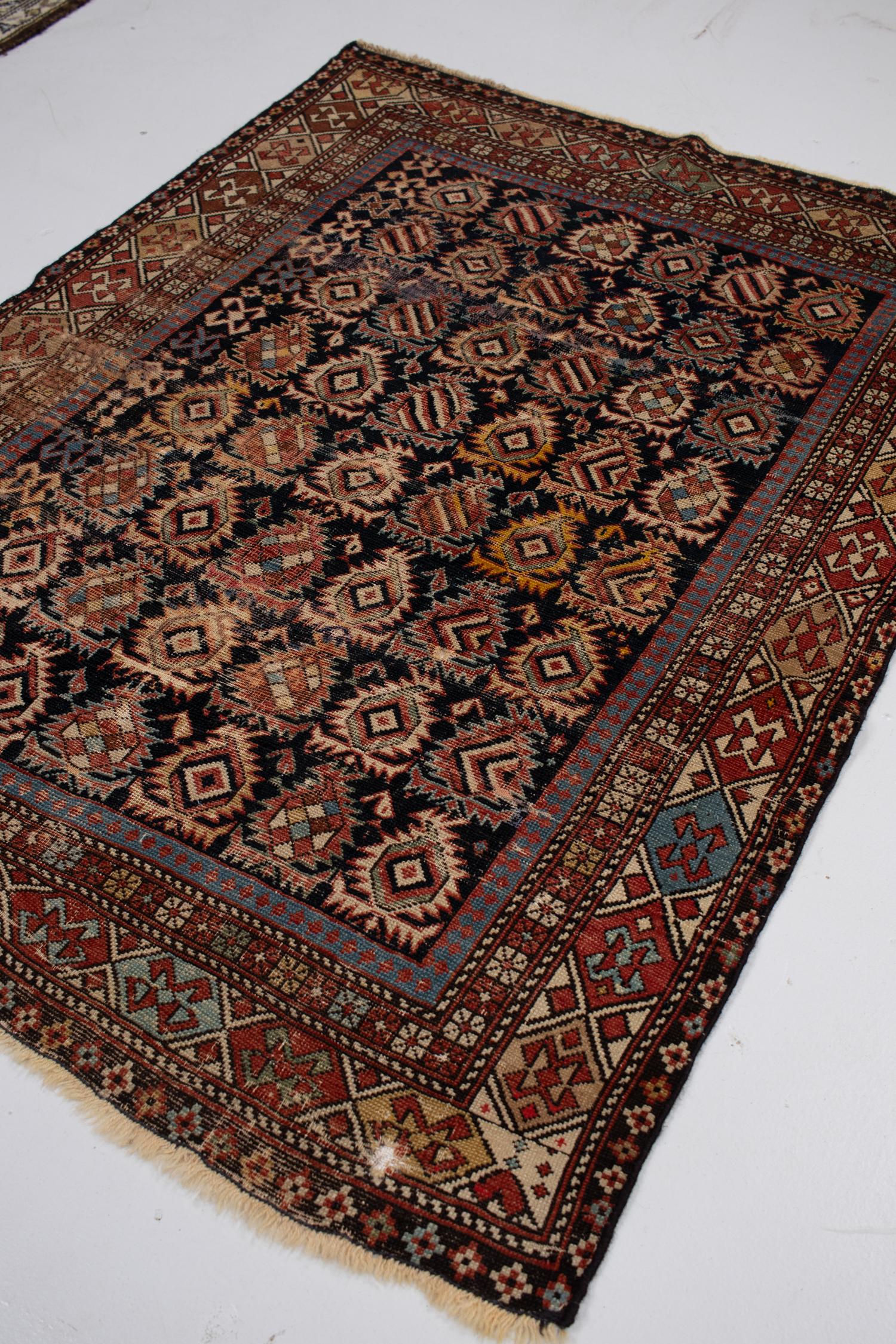 Antiker persischer Kazak-Teppich (Wolle) im Angebot