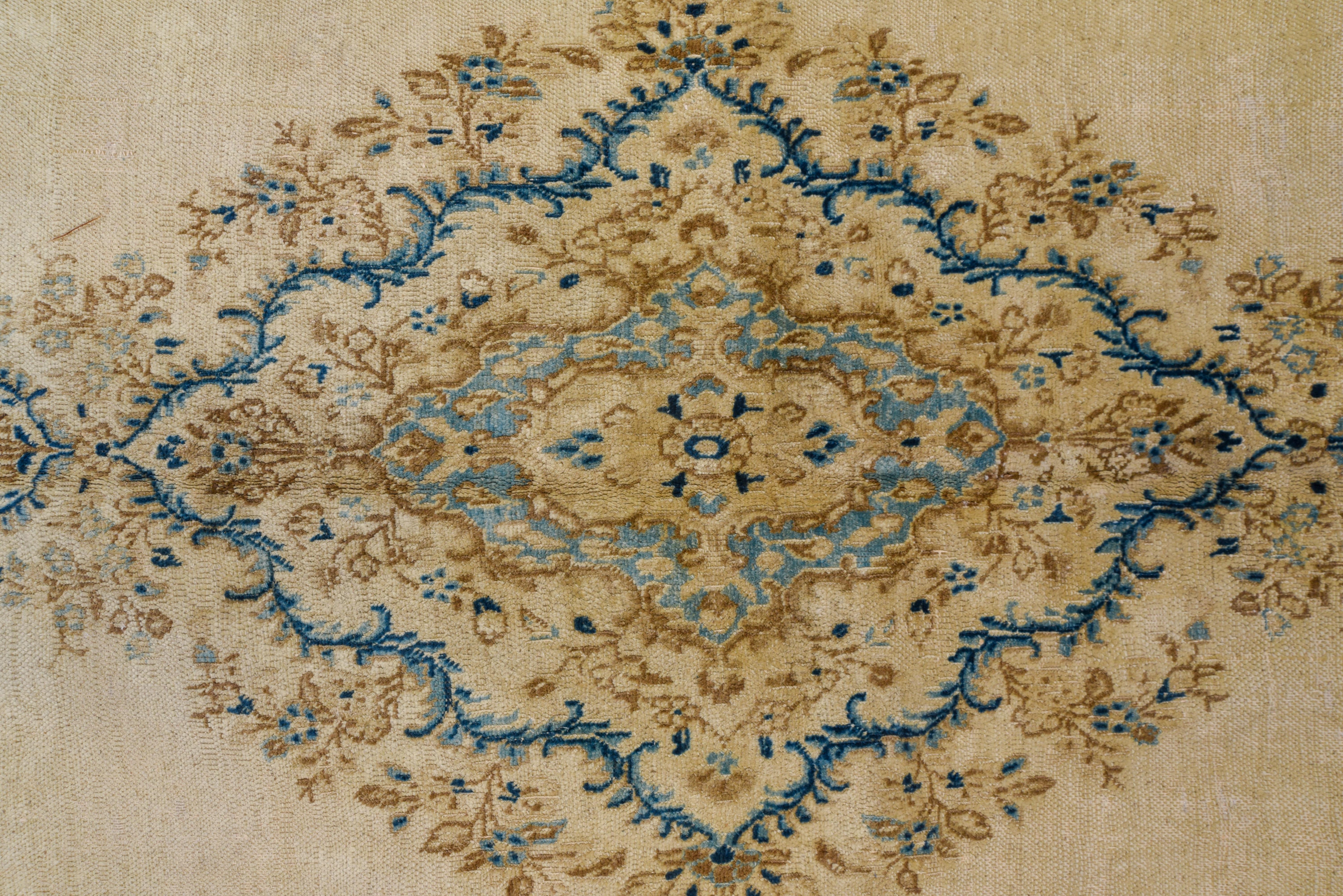Kirman Antique Persian Kazvin Large Carpet, circa 1940s For Sale