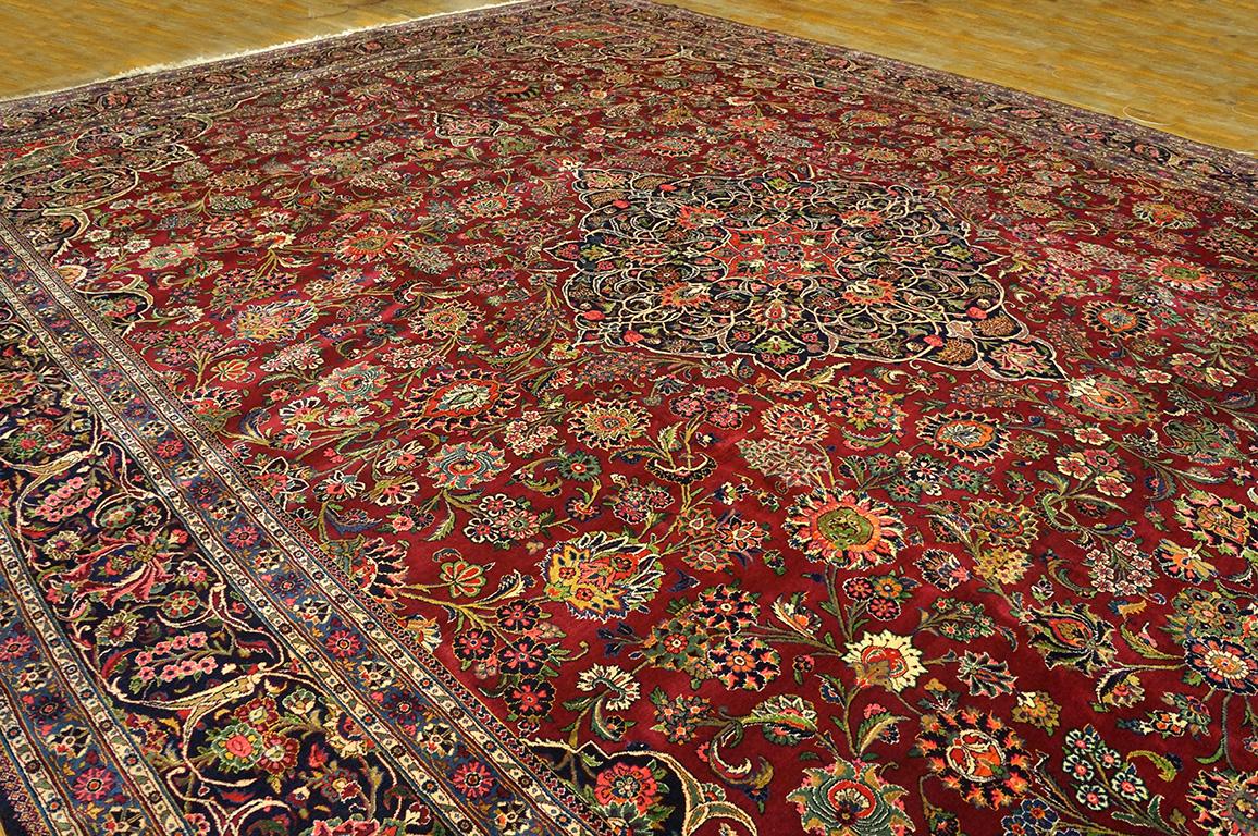 Antiker persischer Kazvin-Teppich (Handgeknüpft) im Angebot