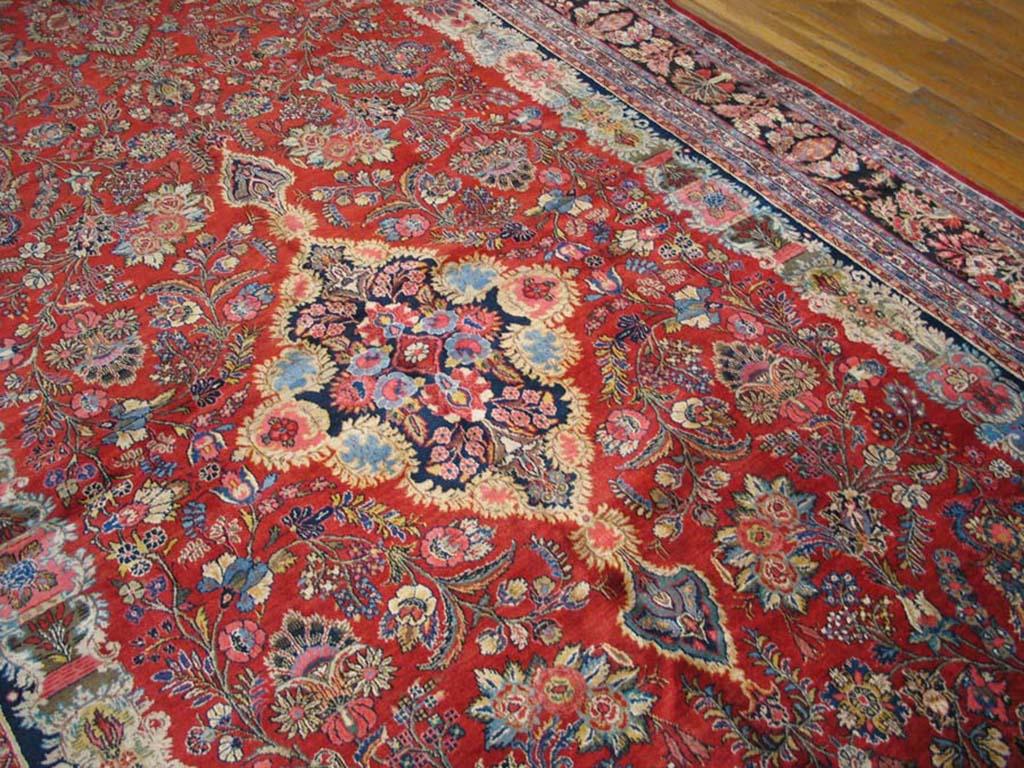 Antique Persian Kazvin Rug In Good Condition For Sale In New York, NY