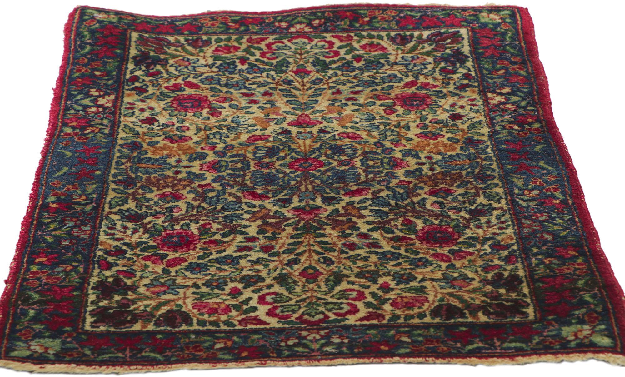 Antiker persischer Kerman-Teppich (Kirman) im Angebot