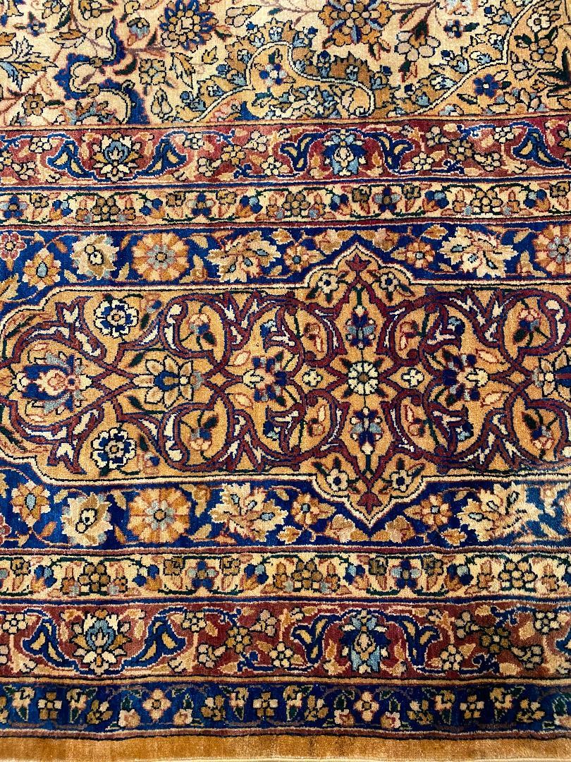 Laine Tapis persan ancien Kerman, tapis oriental, fait à la main, ivoire, or, bleu, doré en vente
