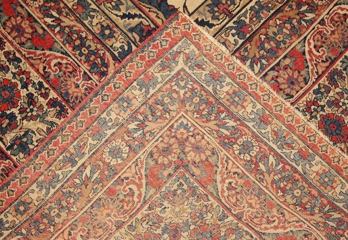 Tappeto Nazmiyal Antique Persian Kerman Gardeb Design. 11 ft 11 in x 16 ft 1 in In condizioni buone in vendita a New York, NY