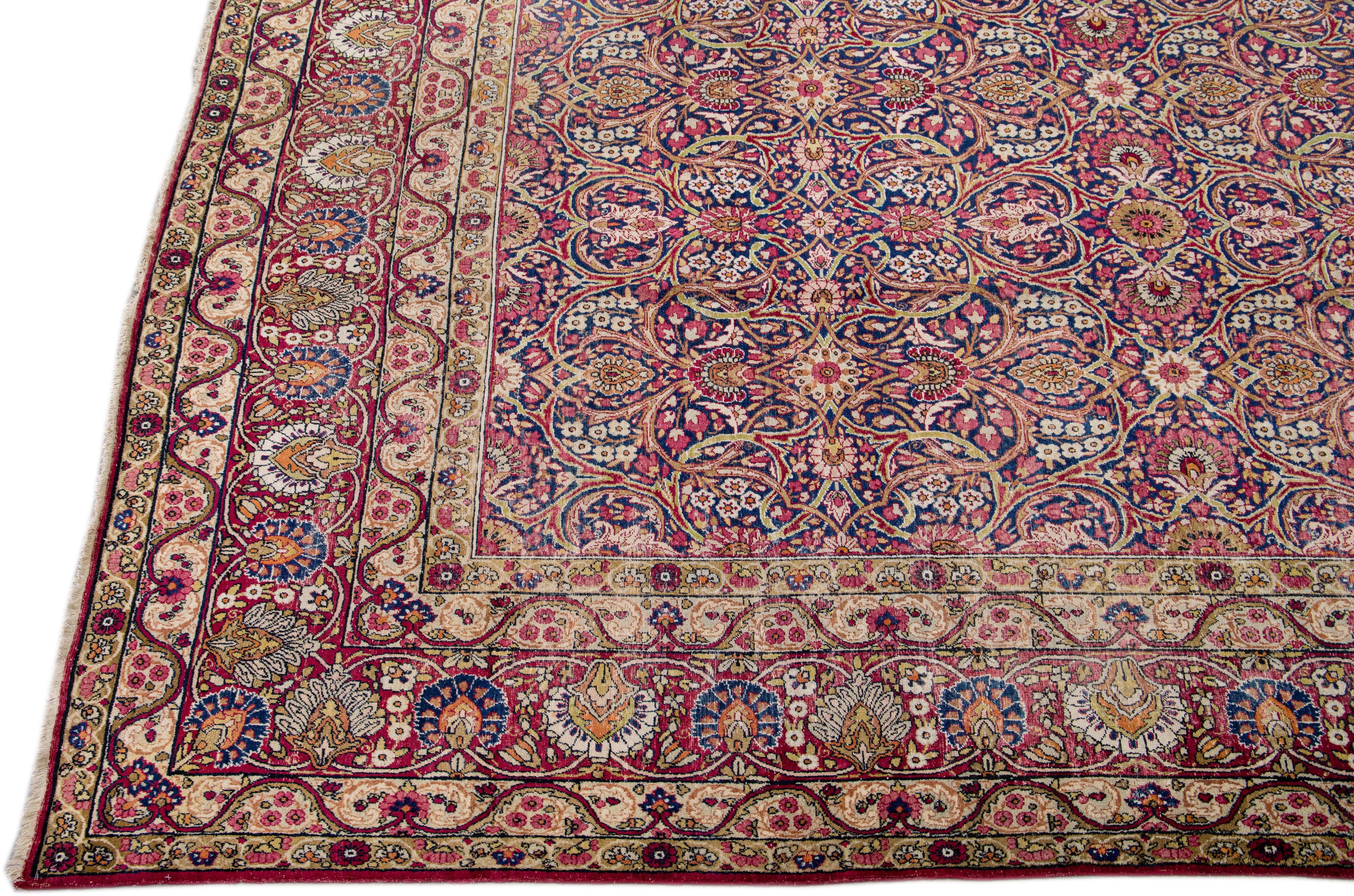 Antiker persischer Kerman-Handgefertigter Wollteppich mit mehrfarbigem Allover-Motiv (Kirman) im Angebot