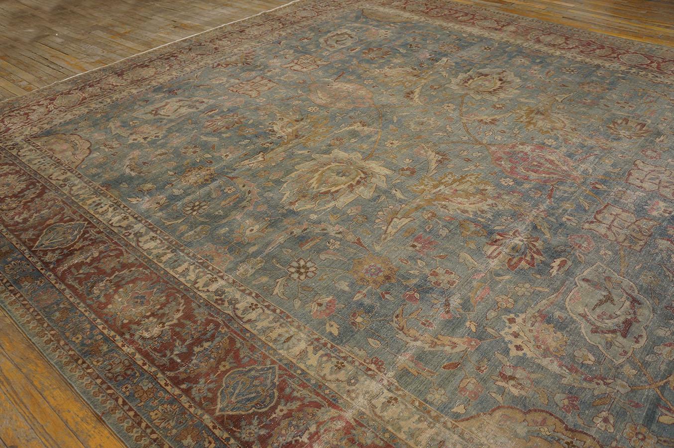Tapis persan Kerman du début du XXe siècle (d'une longueur de 330 x 360 cm) en vente 1