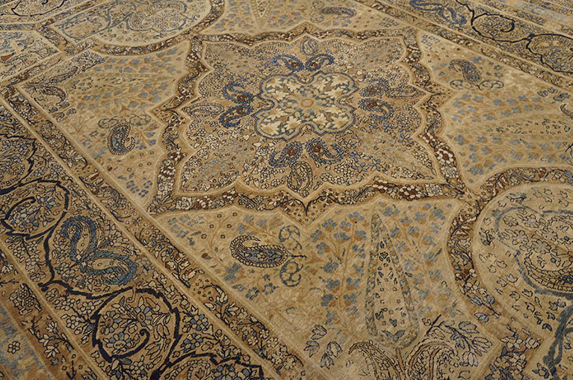 Early 20th Century Persian Kerman Carpet ( 10' 9'' x 14' 10'' - 328 x 453 cm ) For Sale 1