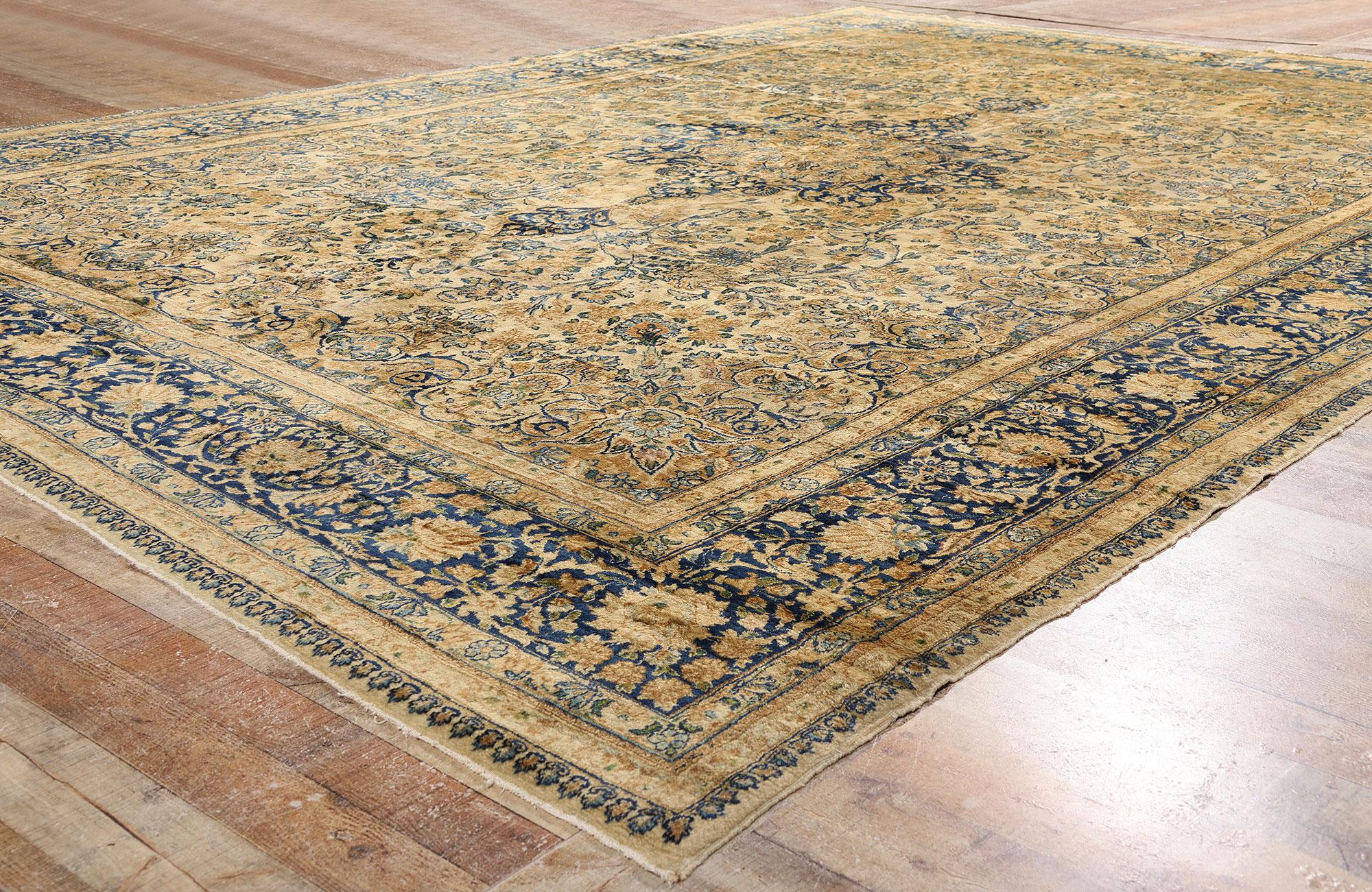 Wool Late 19th Century Antique Persian Lavar Kerman Rug with Traditional Style For Sale