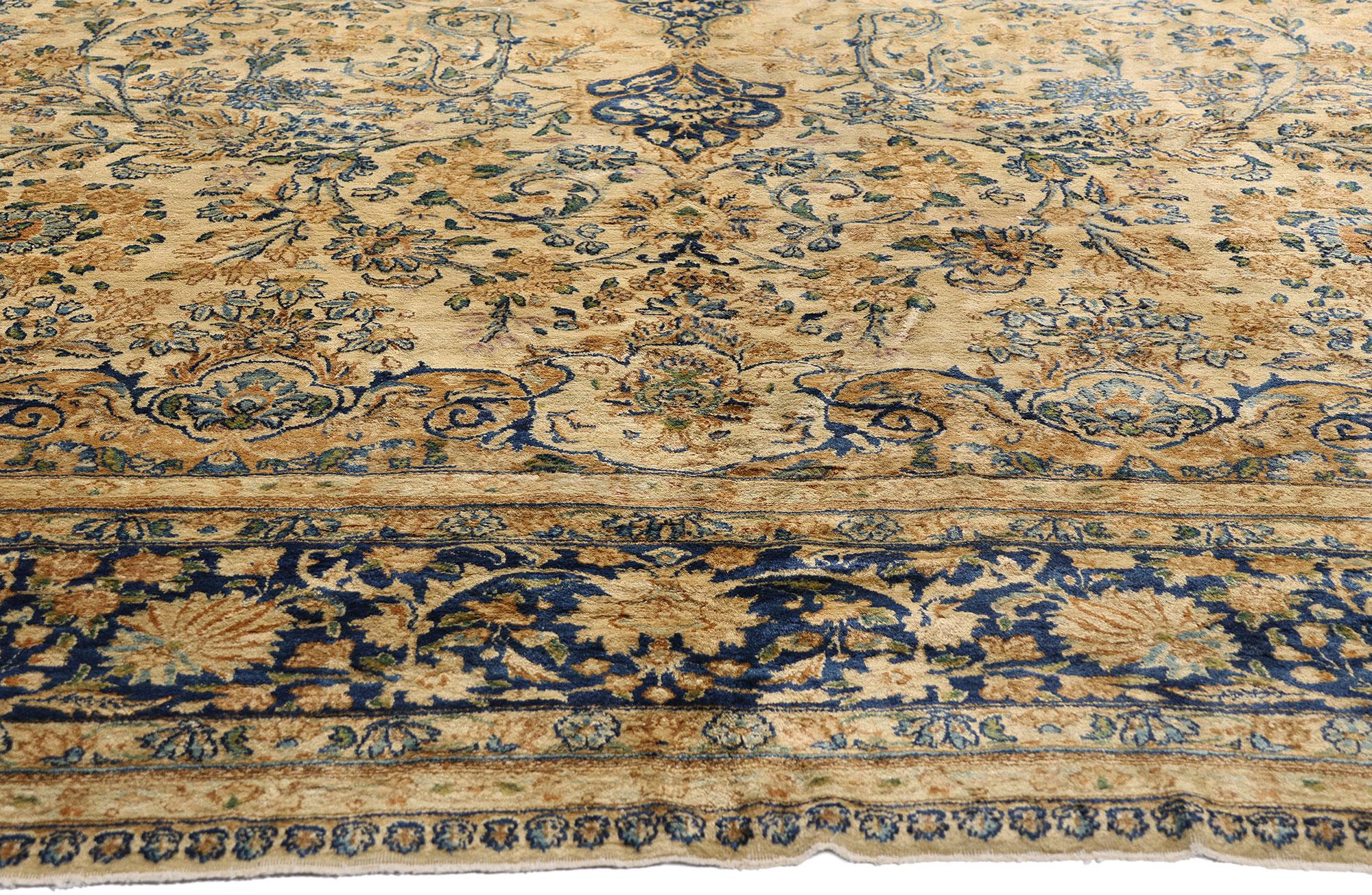 Kirman Late 19th Century Antique Persian Lavar Kerman Rug with Traditional Style For Sale