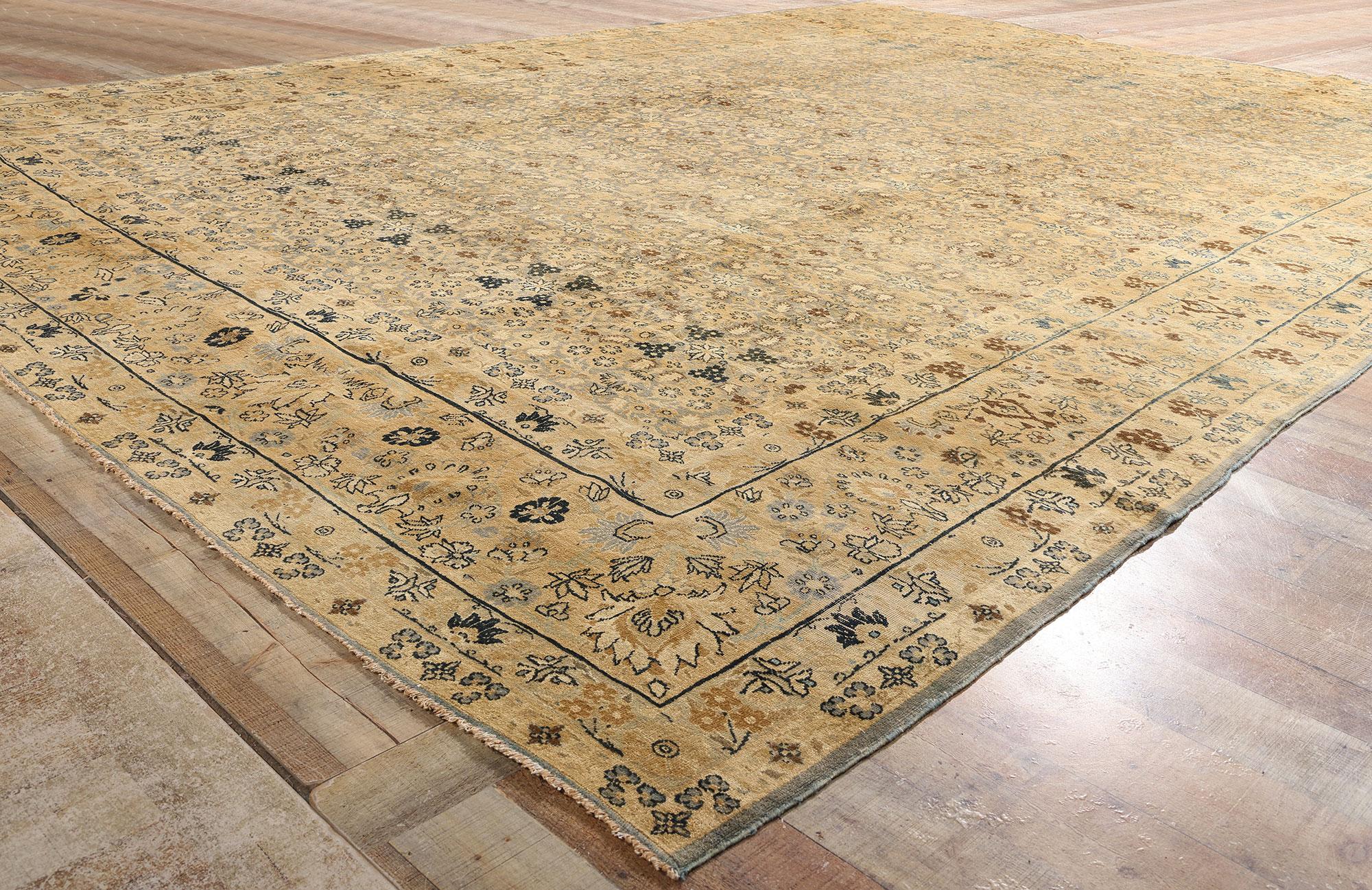 Alfombra persa Kerman de estilo tradicional de finales del siglo XIX siglo XX en venta
