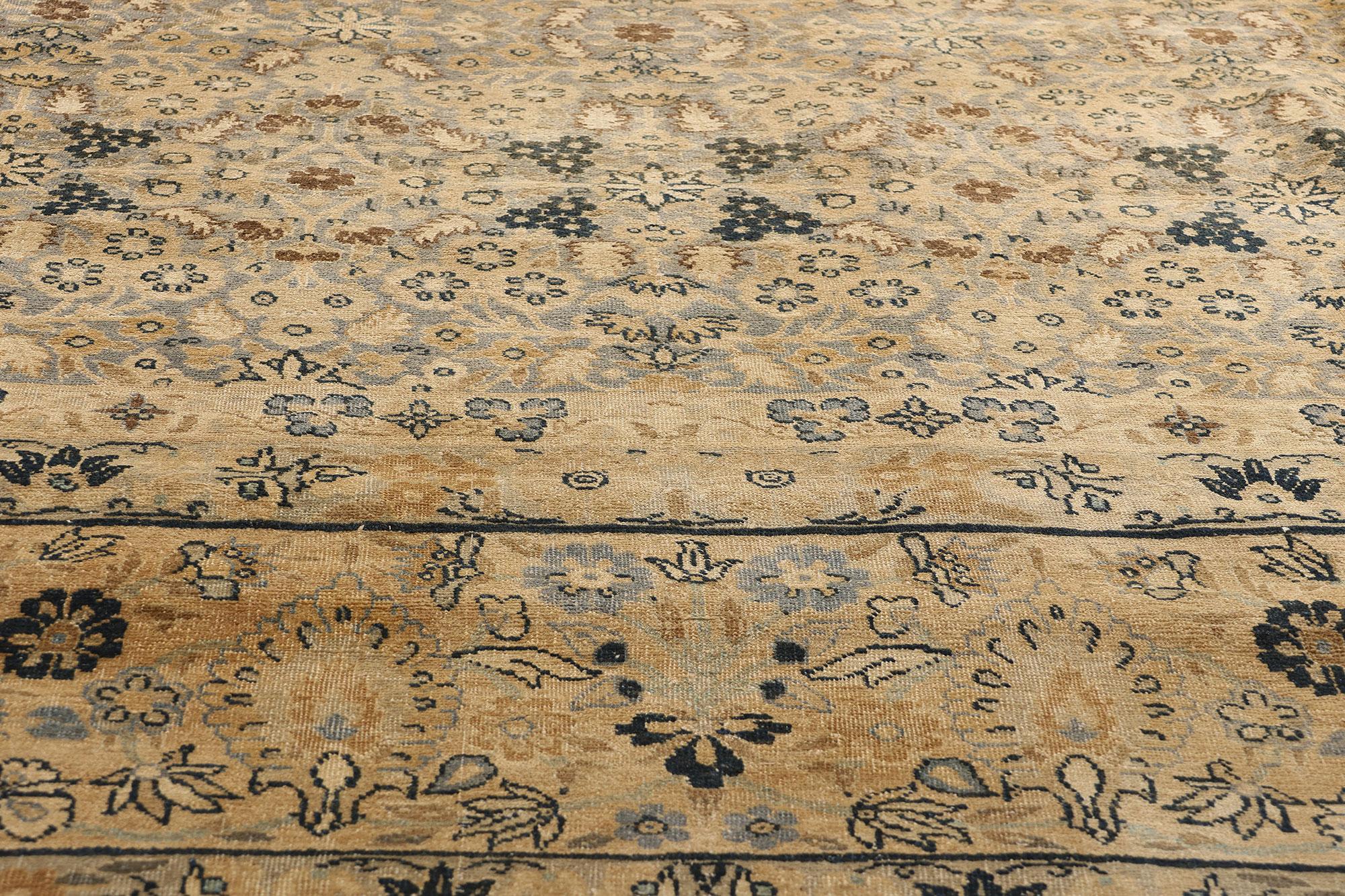 Alfombra persa Kerman de estilo tradicional de finales del siglo XIX Anudado a mano en venta