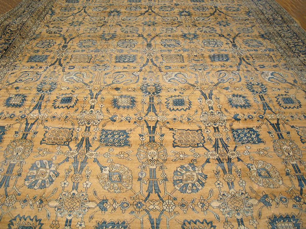 Early 20th Century Persian Kirman Carpet ( 13'3