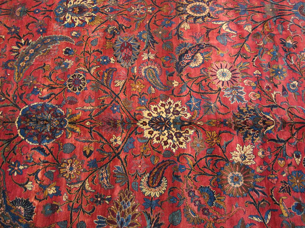 Early 20th Century S.E. Persian Kirman Carpet ( 15' x 30' - 457 x 914 ) In Good Condition For Sale In New York, NY