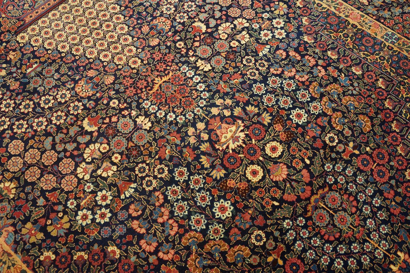 Early 20th Century Persian Kerman Carpet ( 4'10'' x 8'4'' - 147 x 254 )  For Sale 3