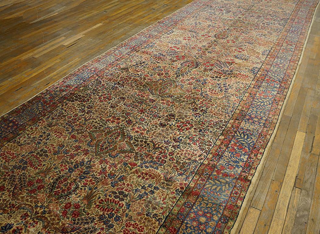 Antiker persischer Kerman-Teppich im Zustand „Gut“ im Angebot in New York, NY