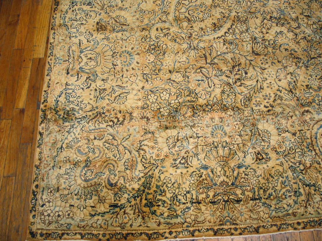 Early 20th Century Persian Kirman Carpet ( 9'10