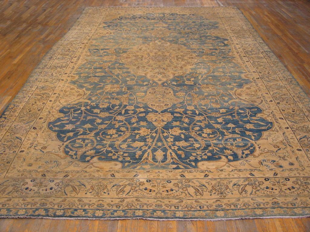 Hand-Knotted Early 20th Century S.E. Persian Kerman Carpet ( 9'9