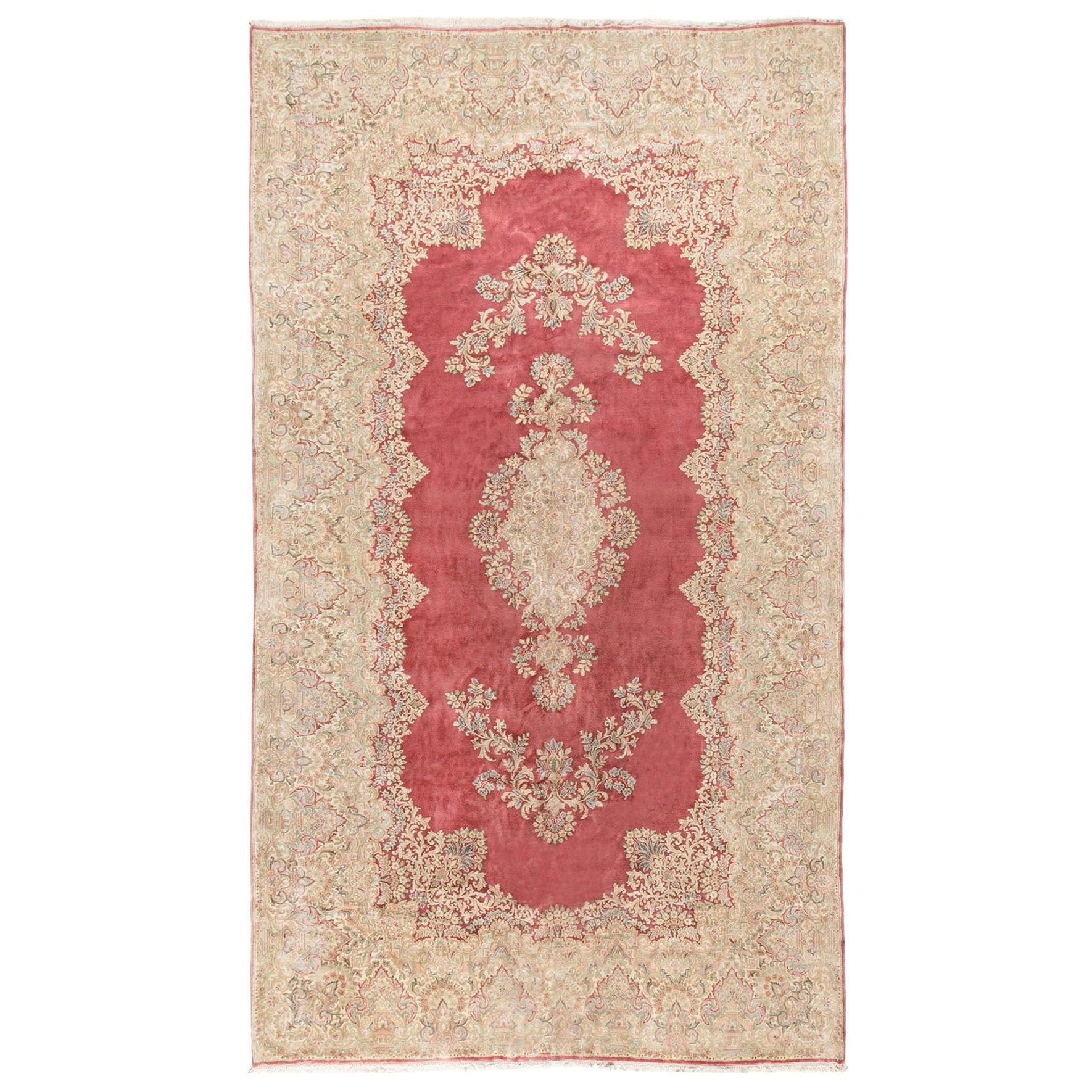 Tapis persan ancien de Kerman, vers 1890 9'7 x 18'