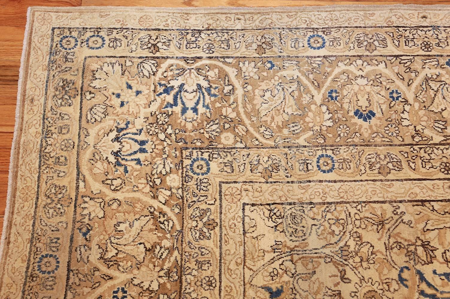 Hand-Knotted Antique Persian Kerman Rug. Size: 8 ft 10 in x 12 ft (2.69 m x 3.66 m)