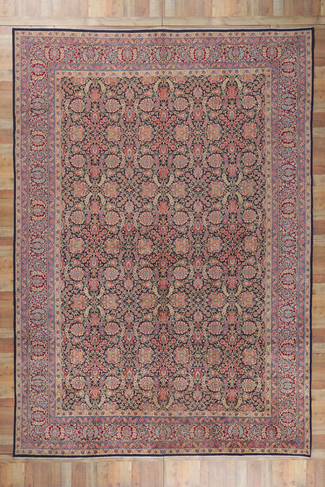 Antique Persian Kerman Rug In Good Condition For Sale In Dallas, TX