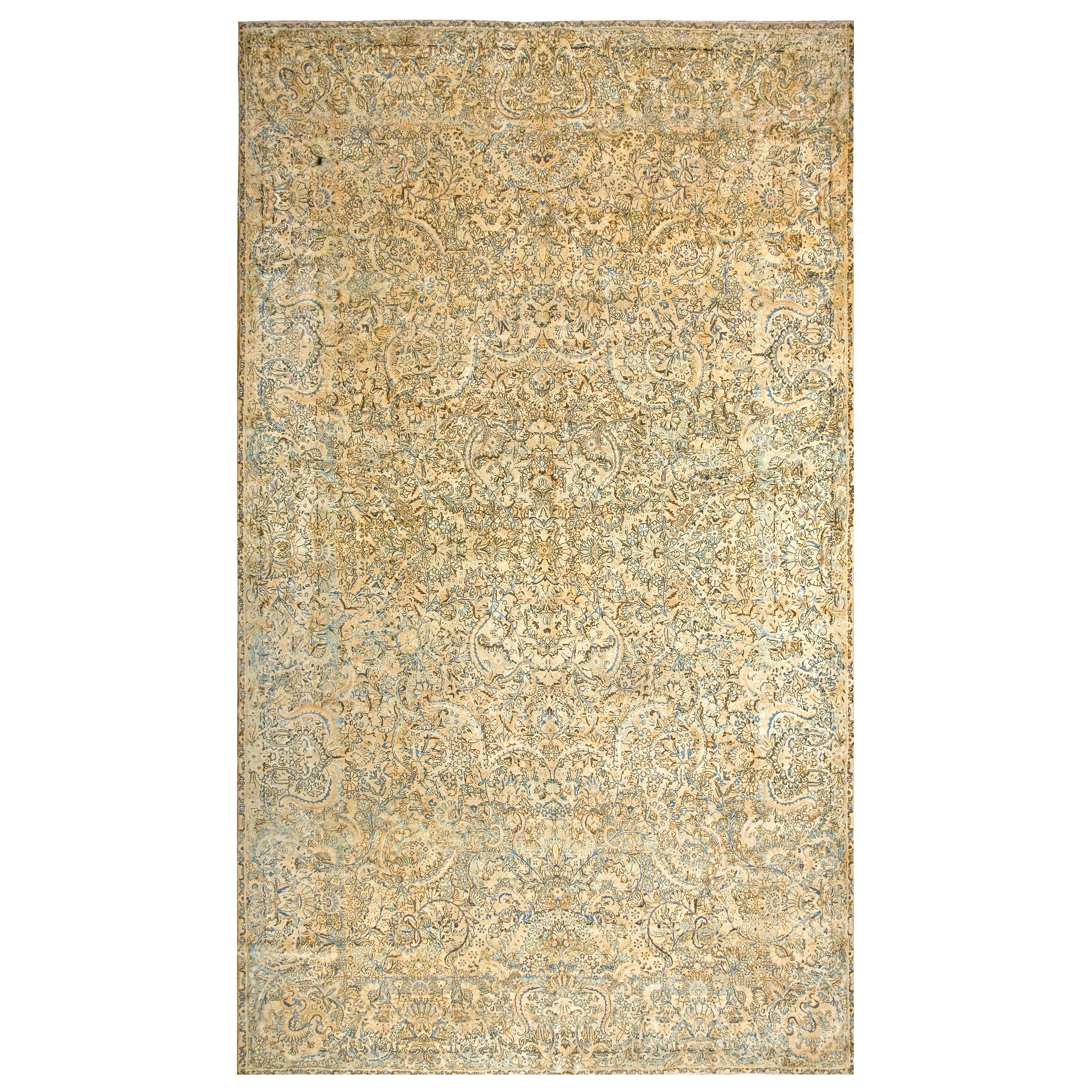 Early 20th Century Persian Kirman Carpet ( 9'10" x 17' - 300 x 518 ) For Sale