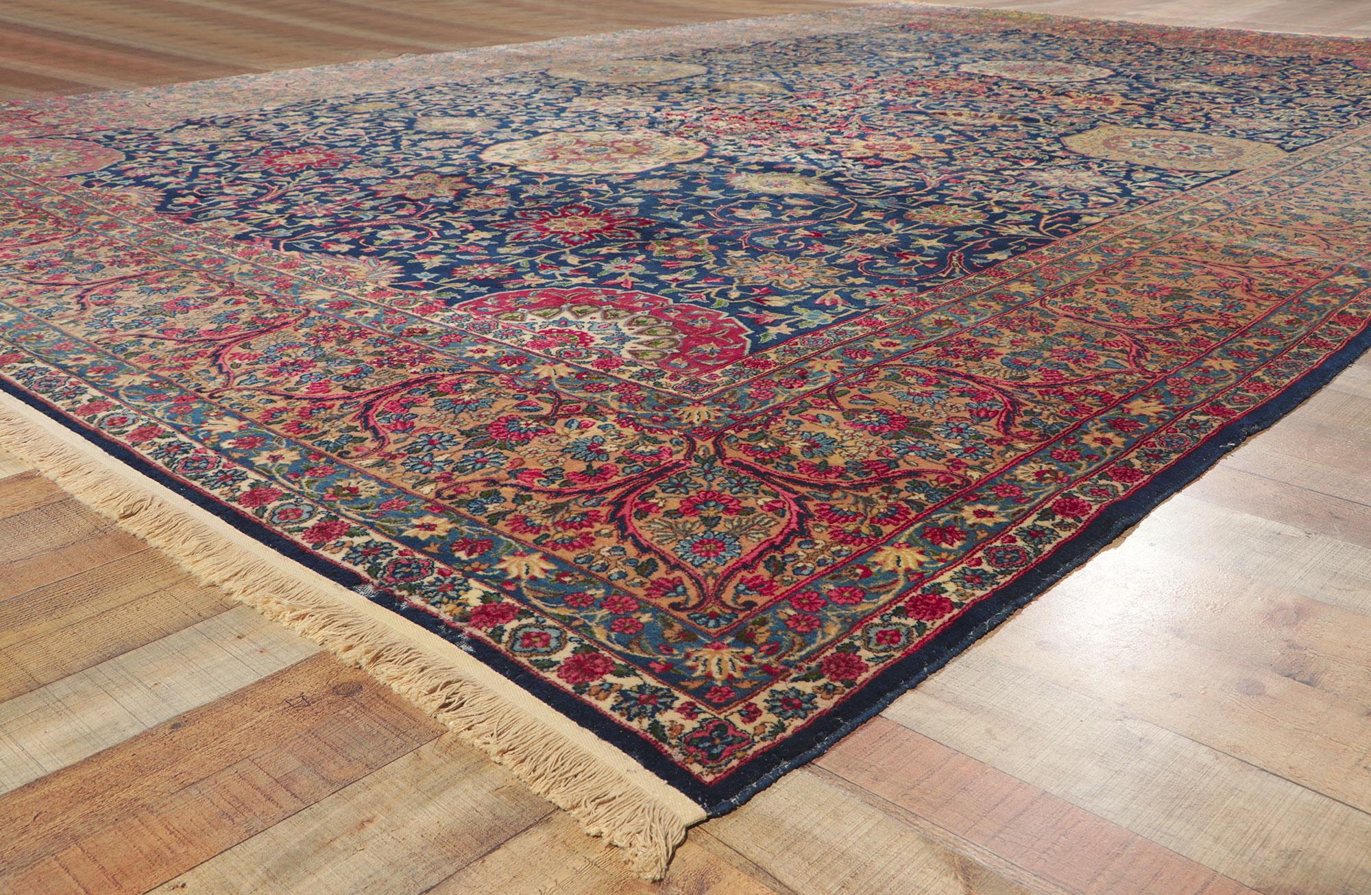 Alfombra persa antigua Lavar Kerman de 1900 con estilo moderno siglo XX en venta