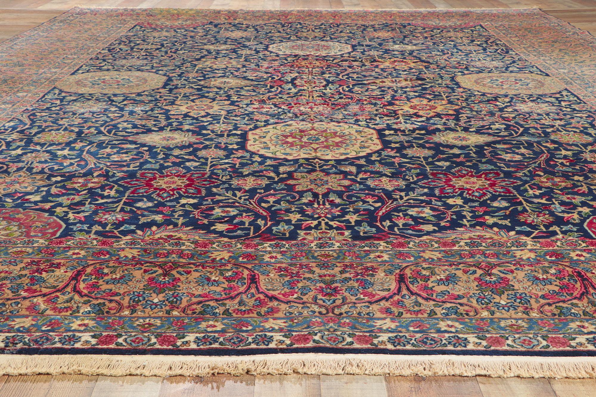 Alfombra persa antigua Lavar Kerman de 1900 con estilo moderno Lana en venta