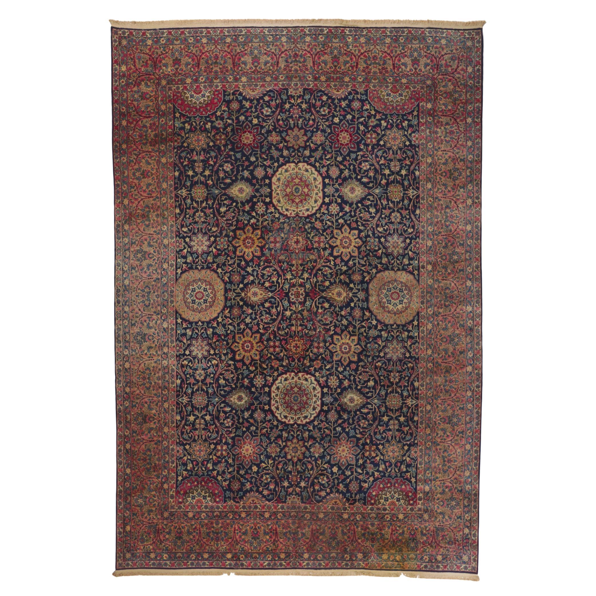 Antiker persischer Kerman-Teppich in Hotel-Lobby-Größe, antik im Angebot