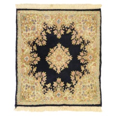 Tapis persan antique de Kerman de style baroque:: petit tapis d'appoint