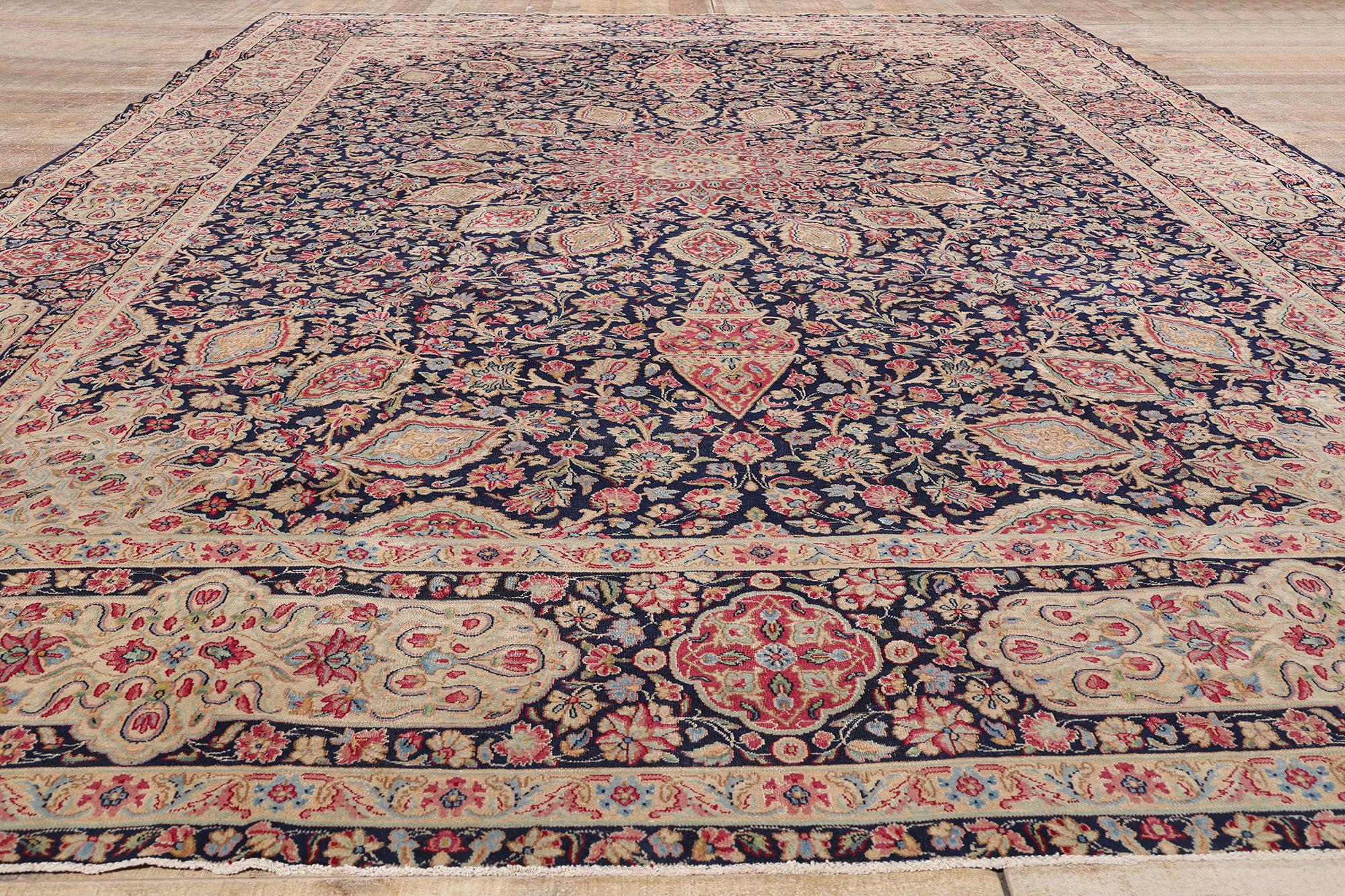 Tapis ancien persan Kerman de style traditionnel signé de la fin du 19e siècle en vente 6